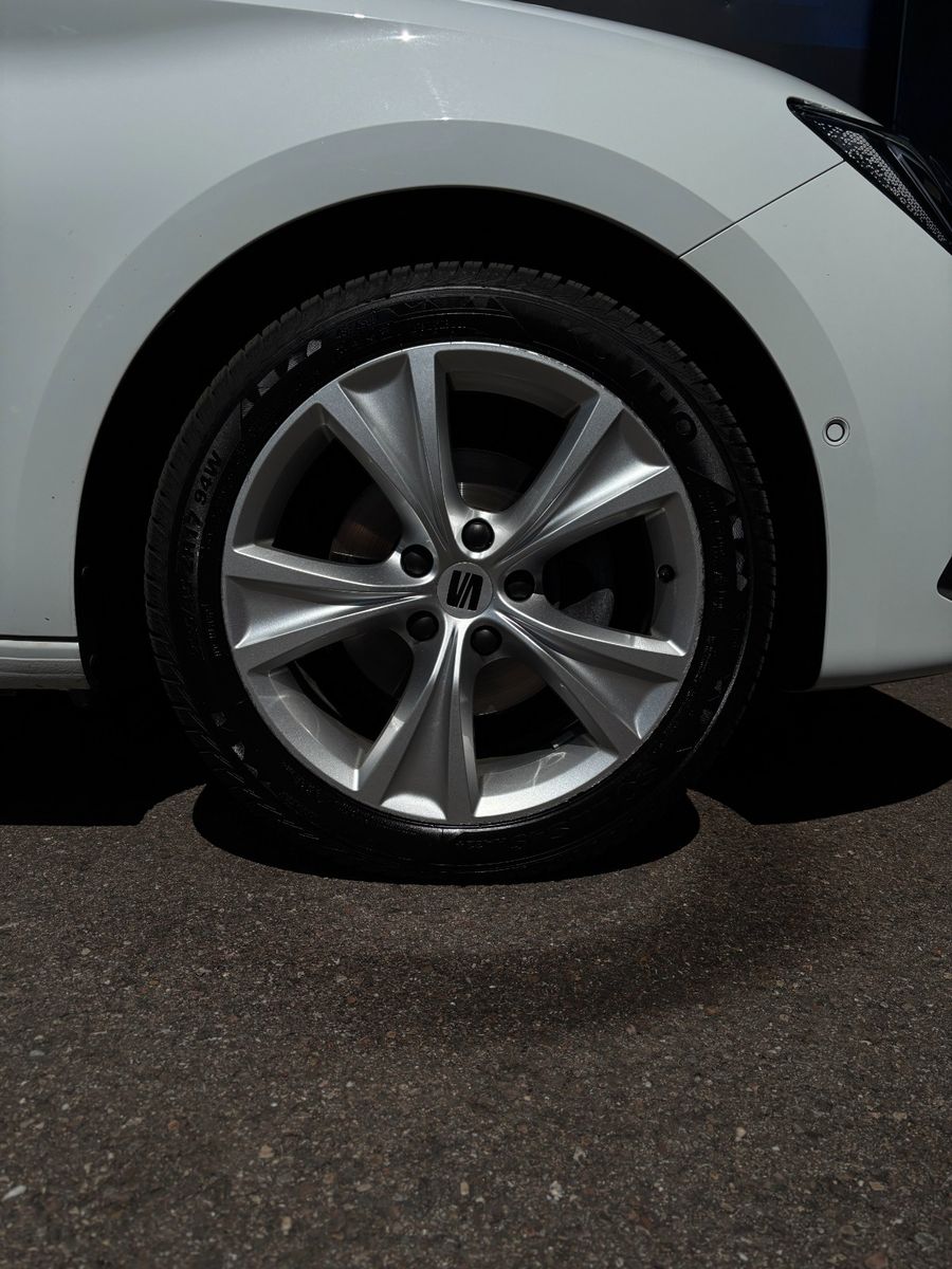 Fahrzeugabbildung SEAT Leon FR
