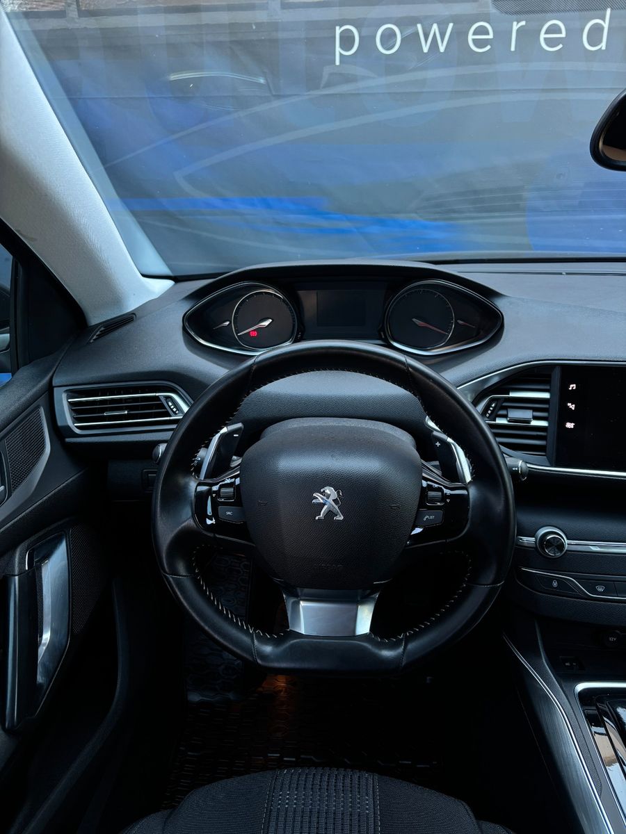 Fahrzeugabbildung Peugeot 308 SW Allure