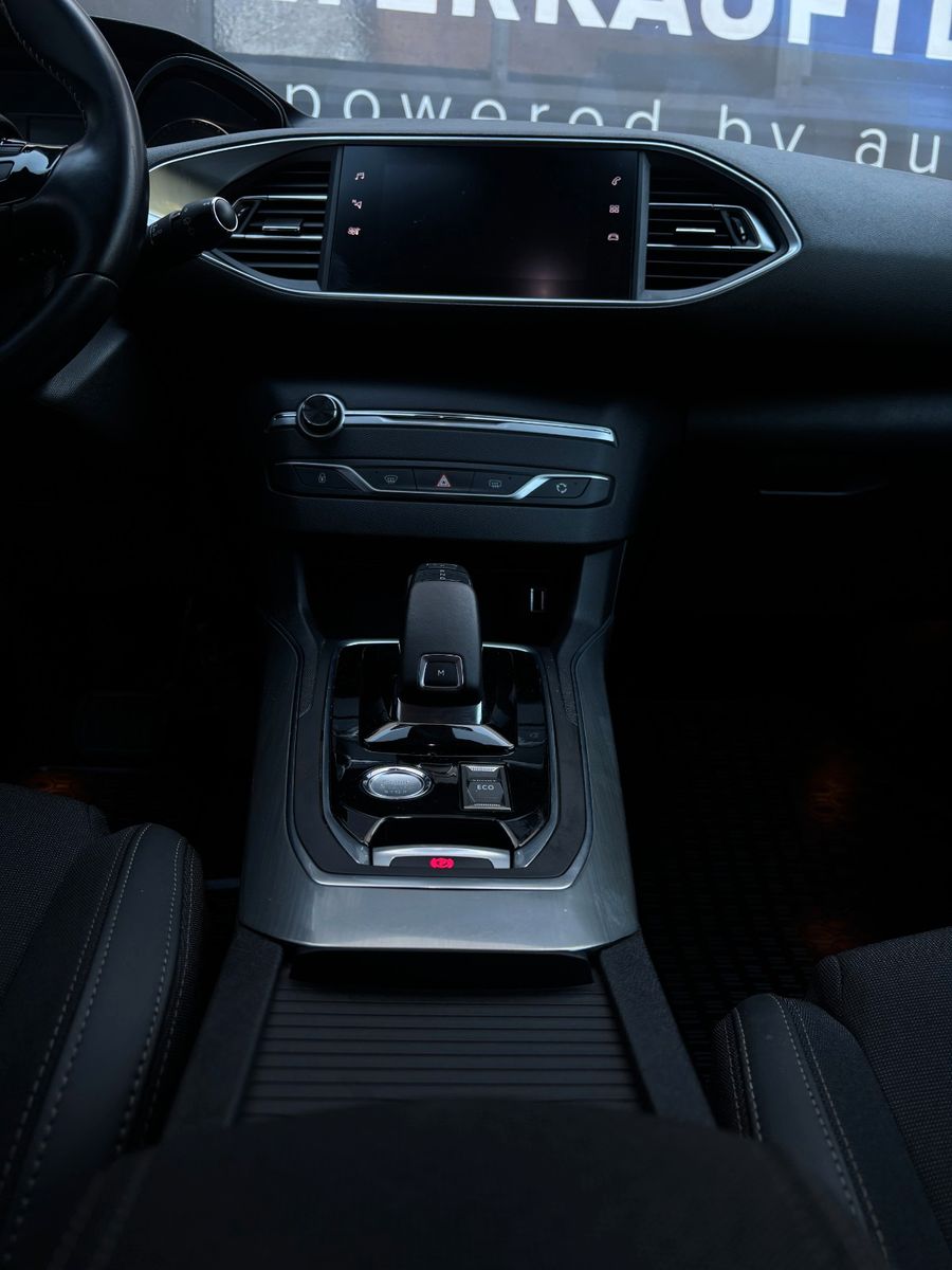 Fahrzeugabbildung Peugeot 308 SW Allure