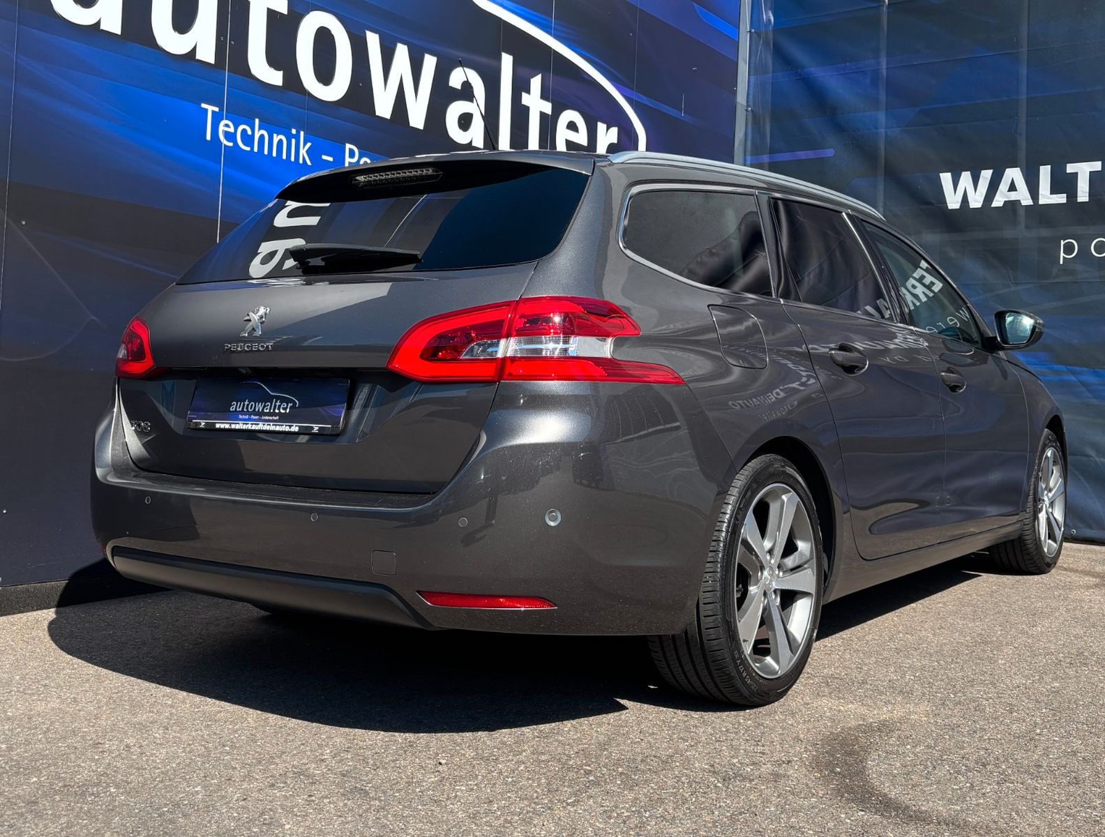 Fahrzeugabbildung Peugeot 308 SW Allure