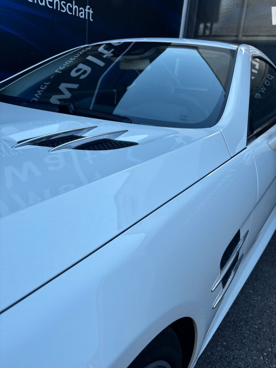 Fahrzeugabbildung Mercedes-Benz SL 500 AMG - Desingo Lack - Neuwagenzustand