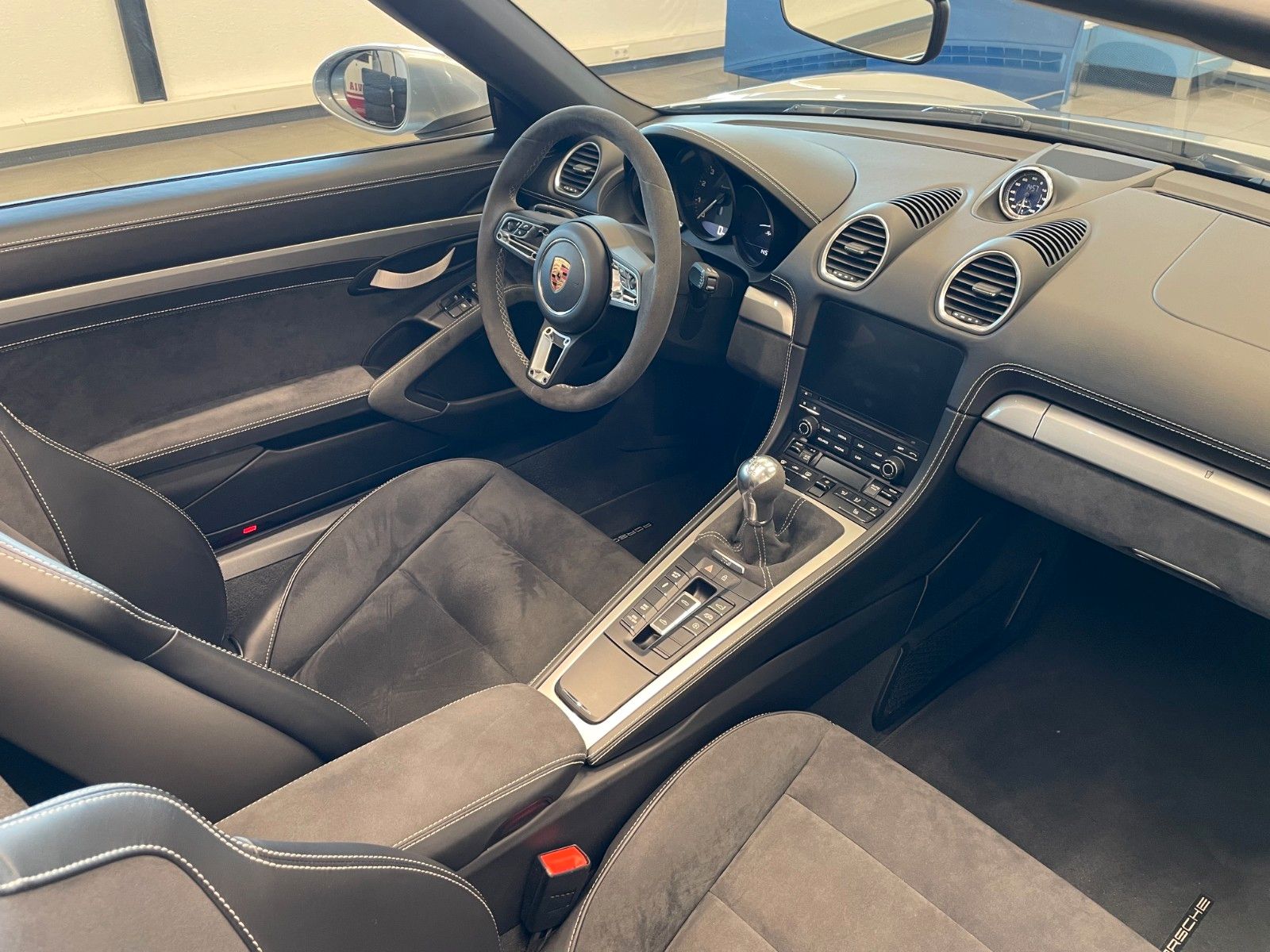 Fahrzeugabbildung Porsche 718 4.0 Spyder*LED*Chrono*Approved