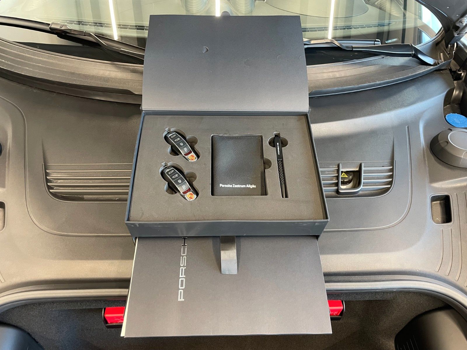 Fahrzeugabbildung Porsche 718 4.0 Spyder*LED*Chrono*Approved