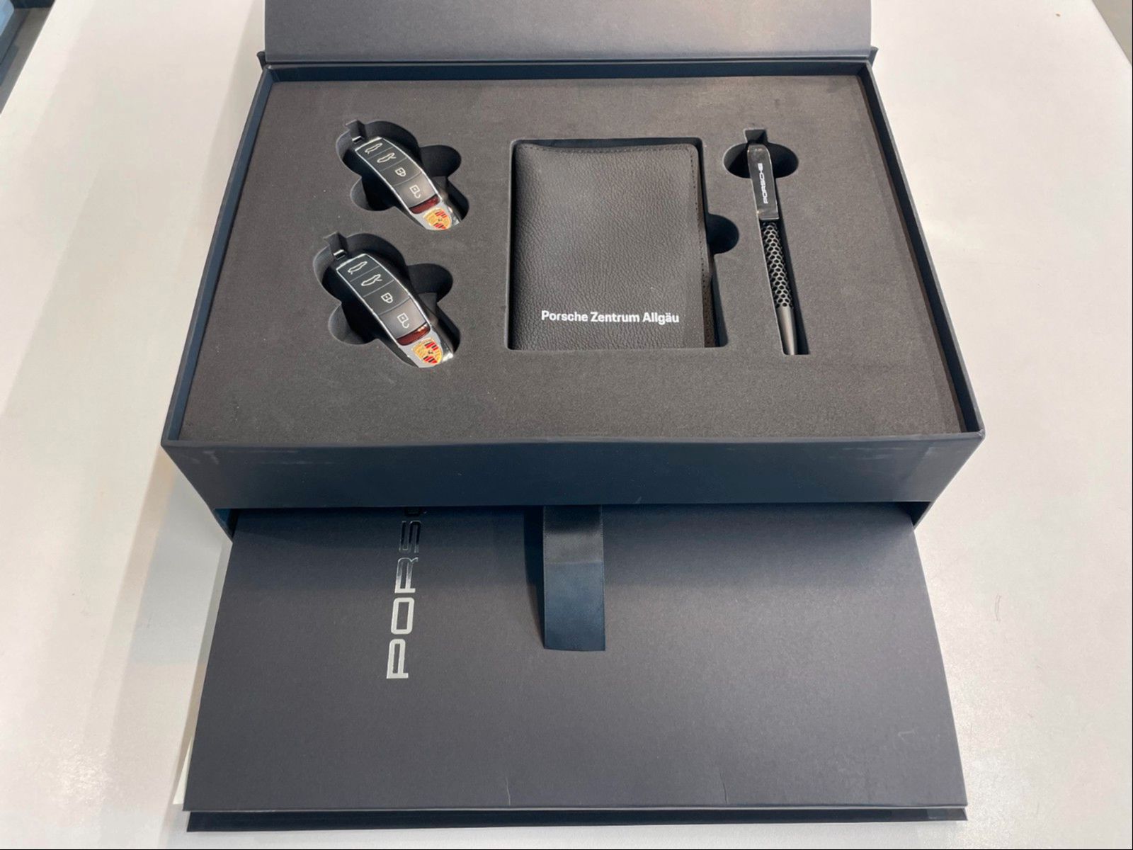 Fahrzeugabbildung Porsche 718 4.0 Spyder*LED*Chrono*Approved