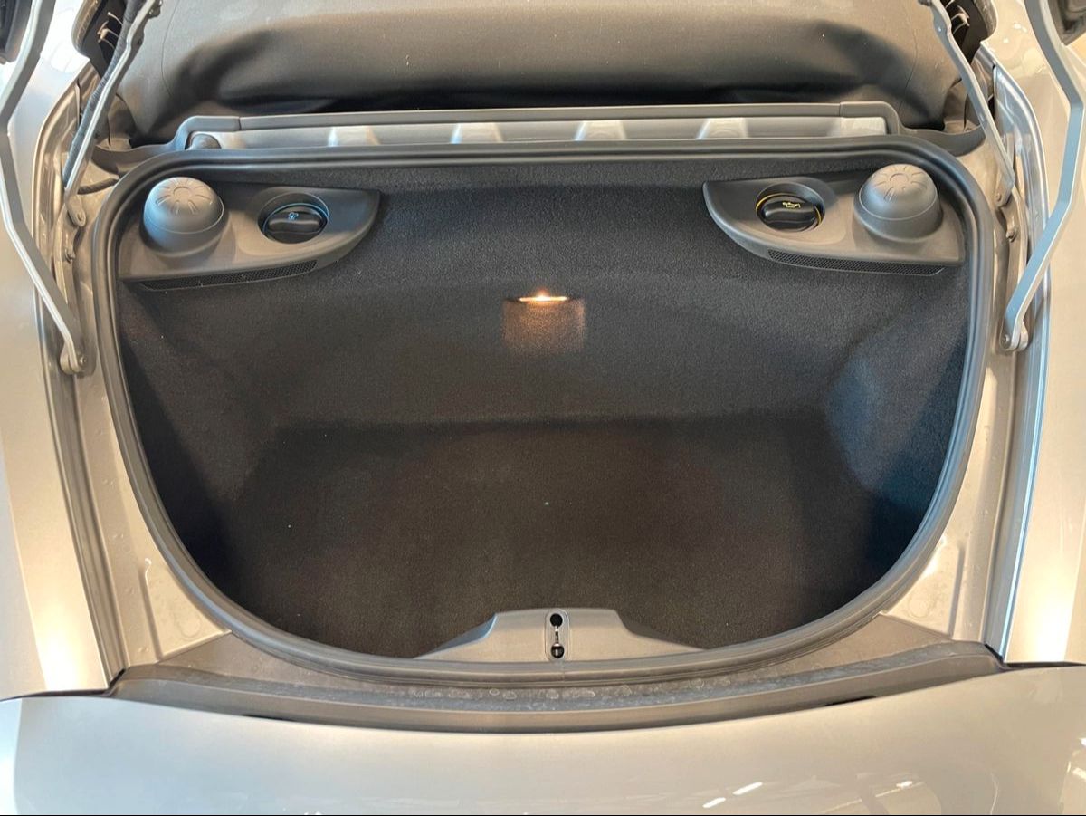 Fahrzeugabbildung Porsche 718 4.0 Spyder*LED*Chrono*Approved