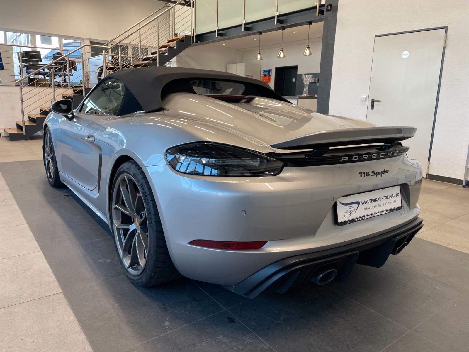 Fahrzeugabbildung Porsche 718 4.0 Spyder*LED*Chrono*Approved