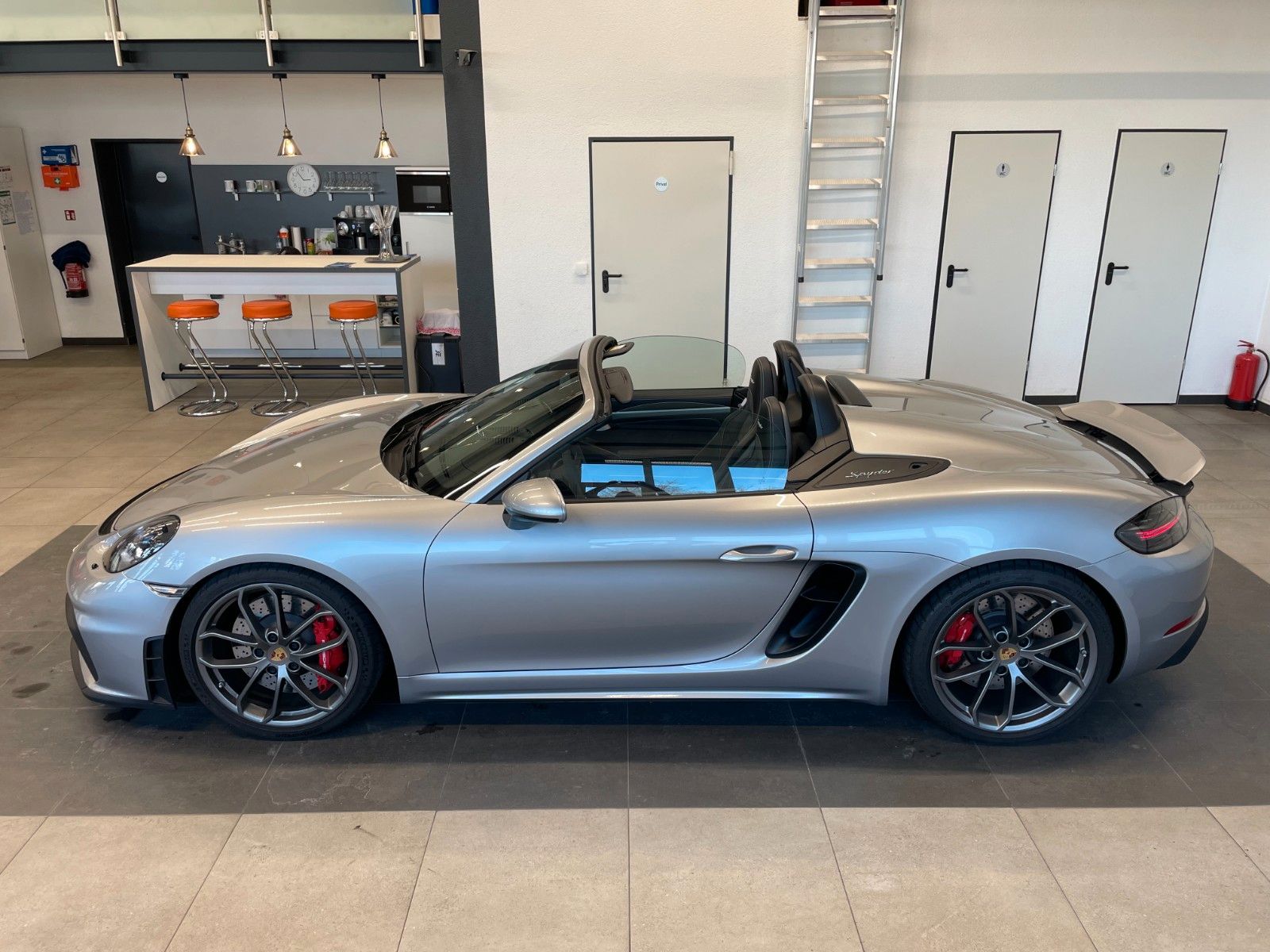 Fahrzeugabbildung Porsche 718 4.0 Spyder*LED*Chrono*Approved