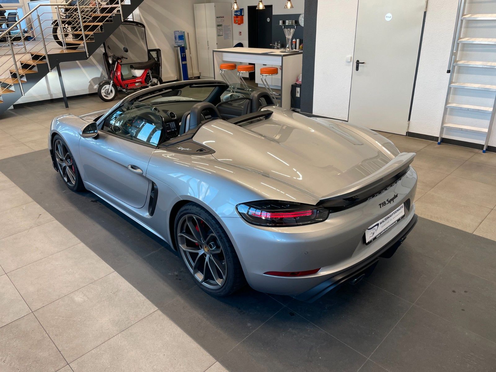 Fahrzeugabbildung Porsche 718 4.0 Spyder*LED*Chrono*Approved