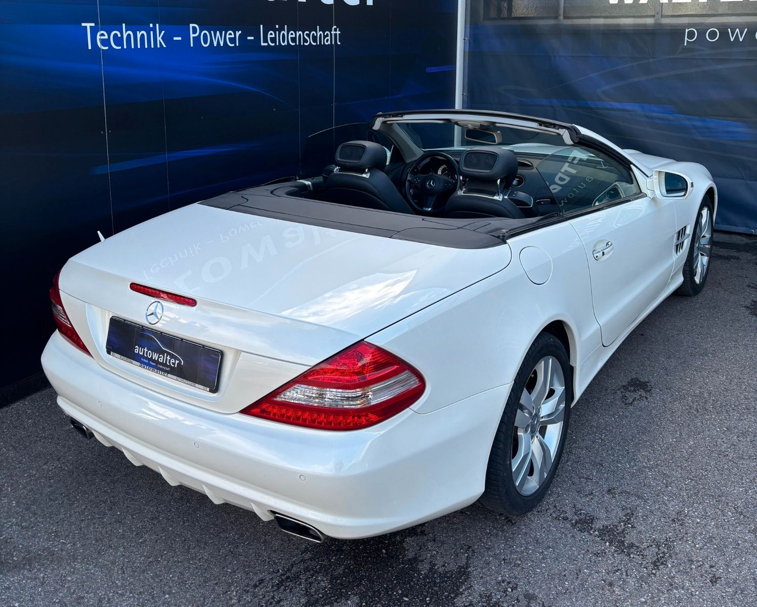 Fahrzeugabbildung Mercedes-Benz SL 350  Roadster