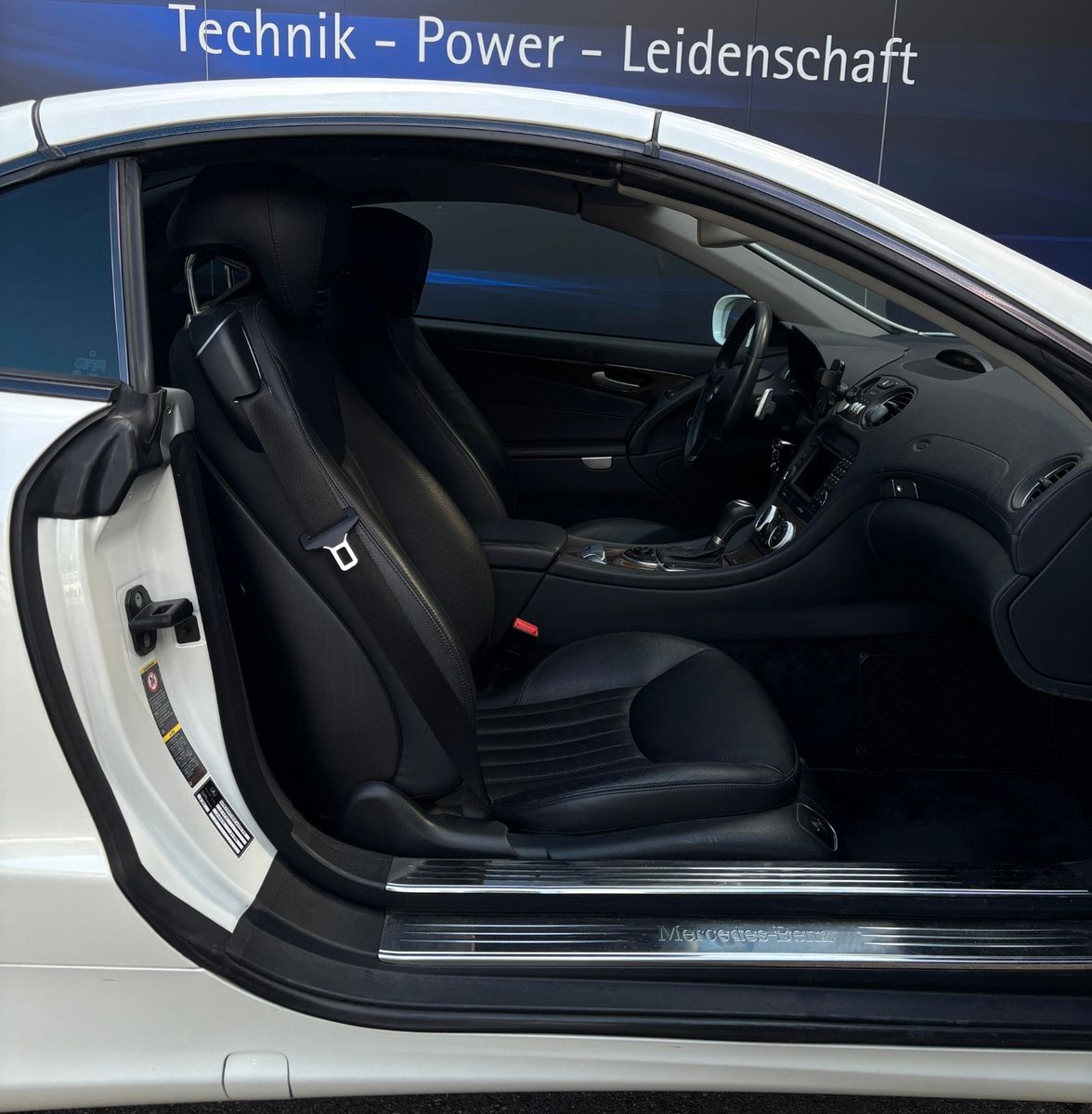 Fahrzeugabbildung Mercedes-Benz SL 350  Roadster