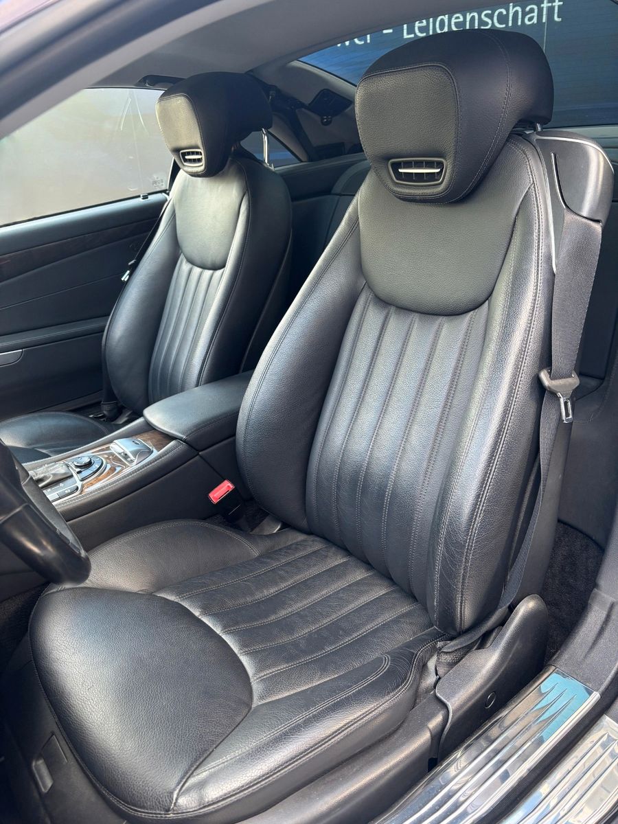 Fahrzeugabbildung Mercedes-Benz SL 350  Roadster