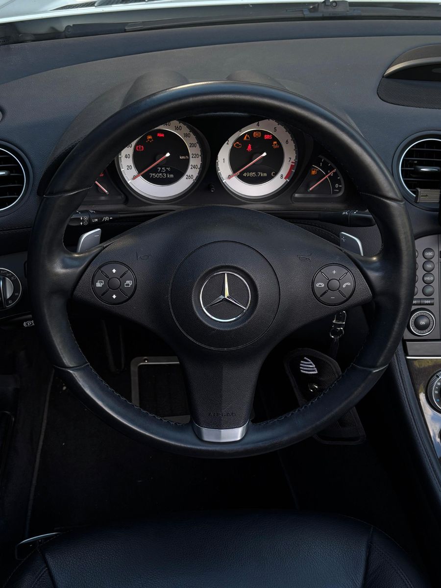 Fahrzeugabbildung Mercedes-Benz SL 350  Roadster