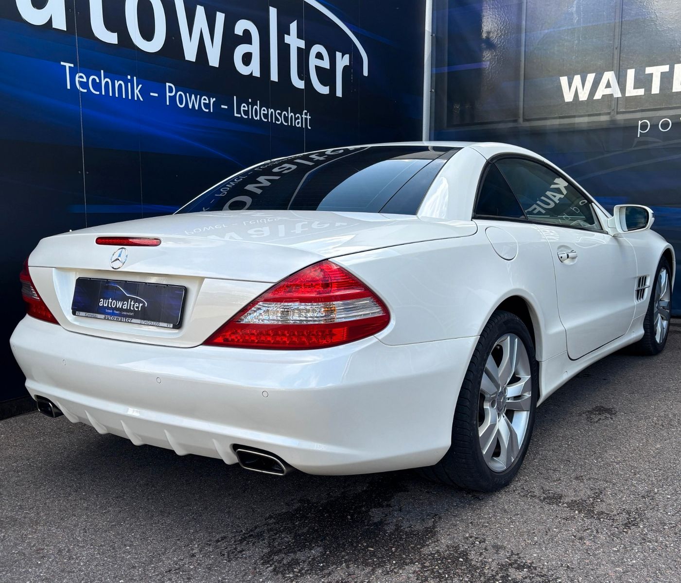 Fahrzeugabbildung Mercedes-Benz SL 350  Roadster
