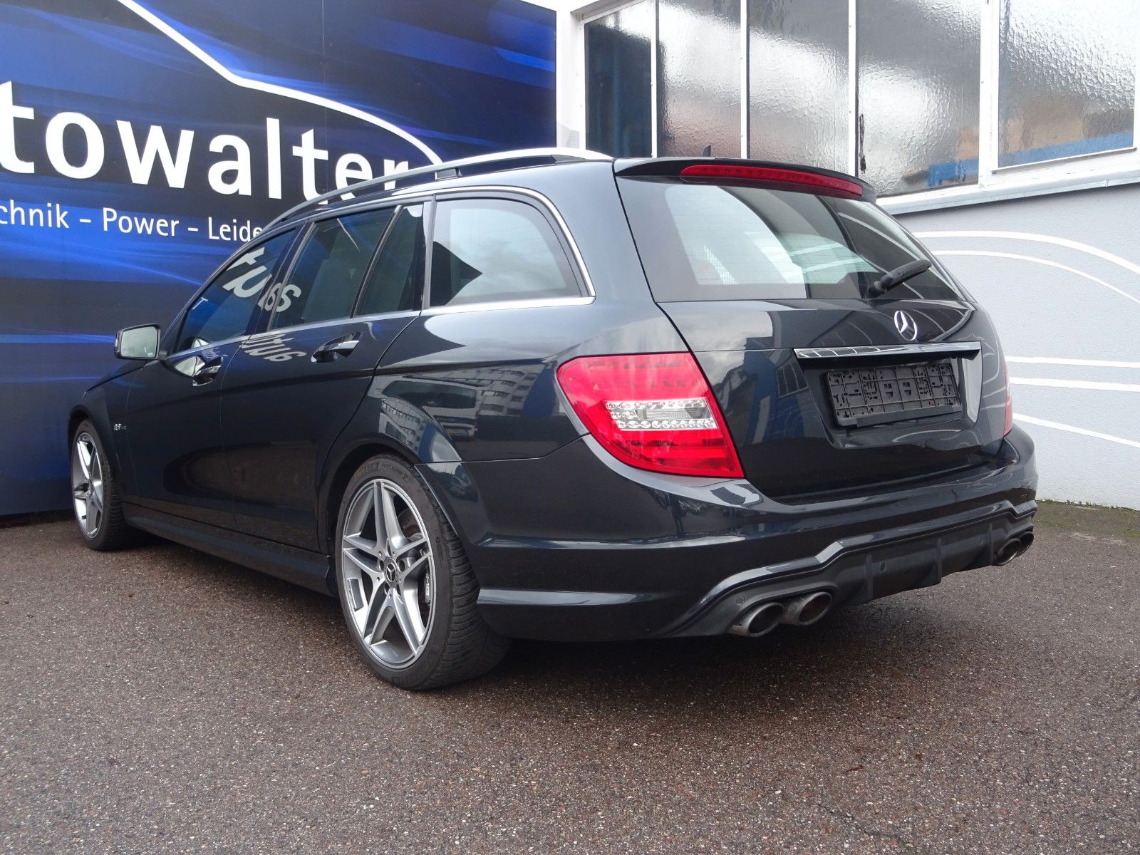 Fahrzeugabbildung Mercedes-Benz C 63 AMG  C -Klasse T-Modell C 63 T AMG