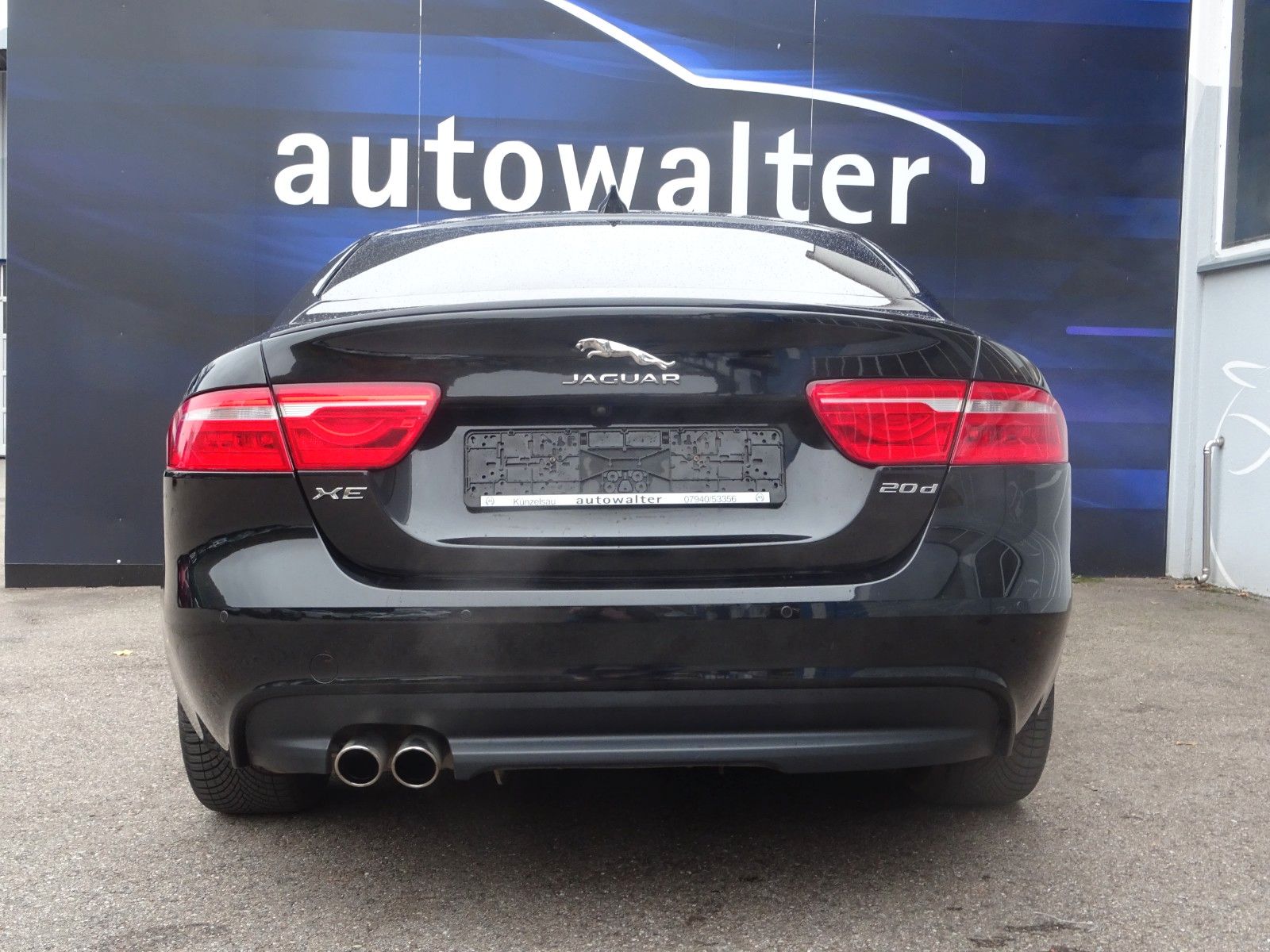 Fahrzeugabbildung Jaguar XE R-Sport