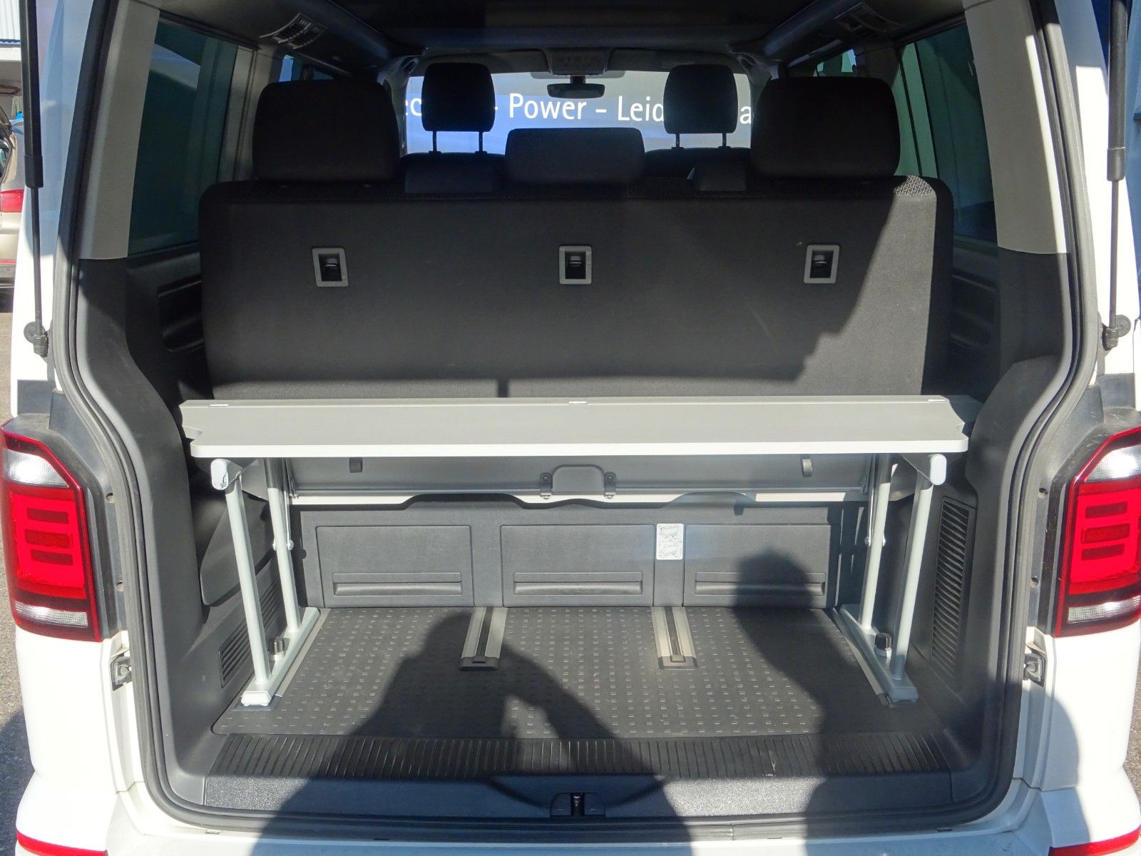 Fahrzeugabbildung Volkswagen T6 California California Beach Edition