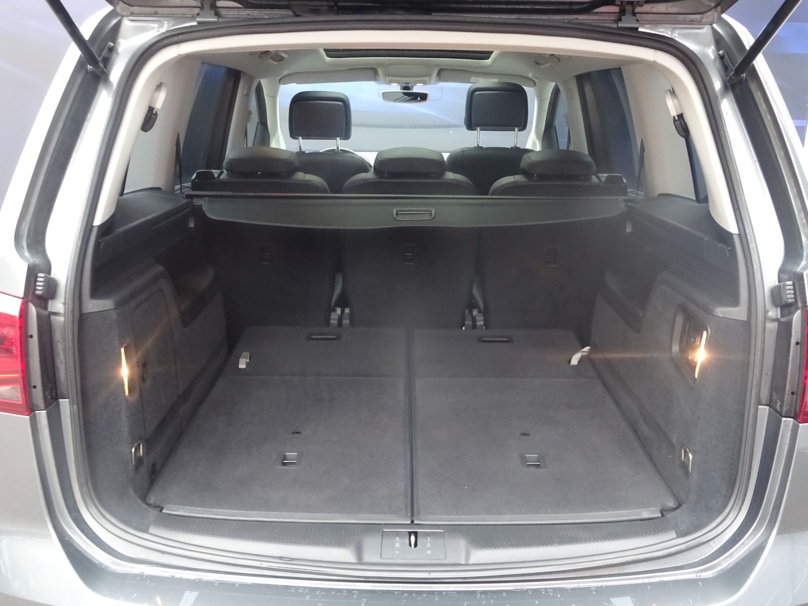 Fahrzeugabbildung SEAT Alhambra Style 7 Sitzer,AHK Schwenkbar,Kamera