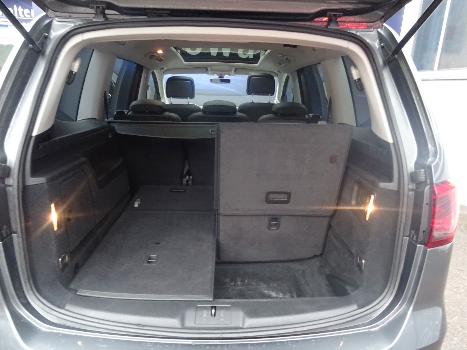 Fahrzeugabbildung SEAT Alhambra Style 7 Sitzer,AHK Schwenkbar,Kamera