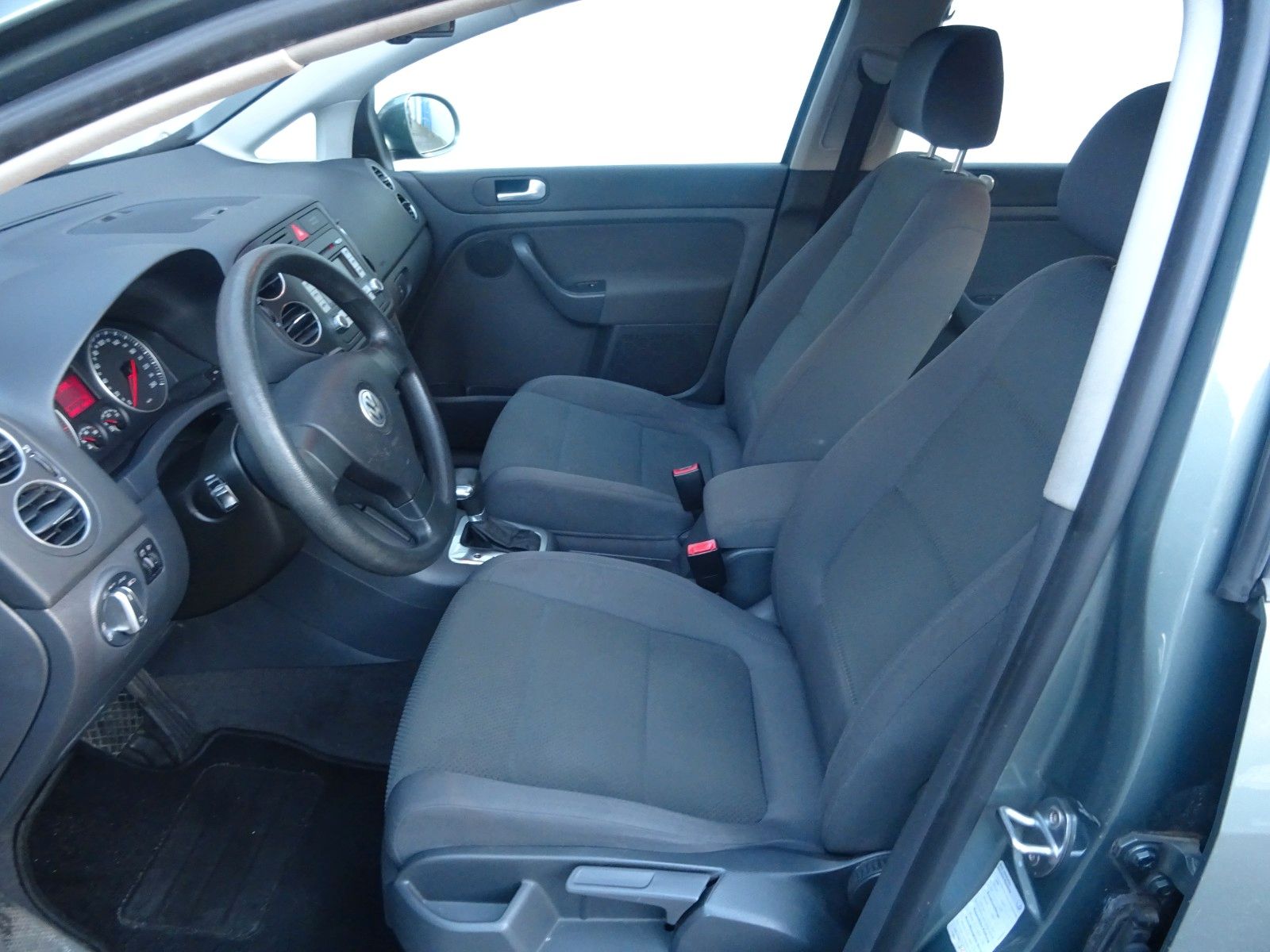 Fahrzeugabbildung Volkswagen Golf Plus V Comfortline