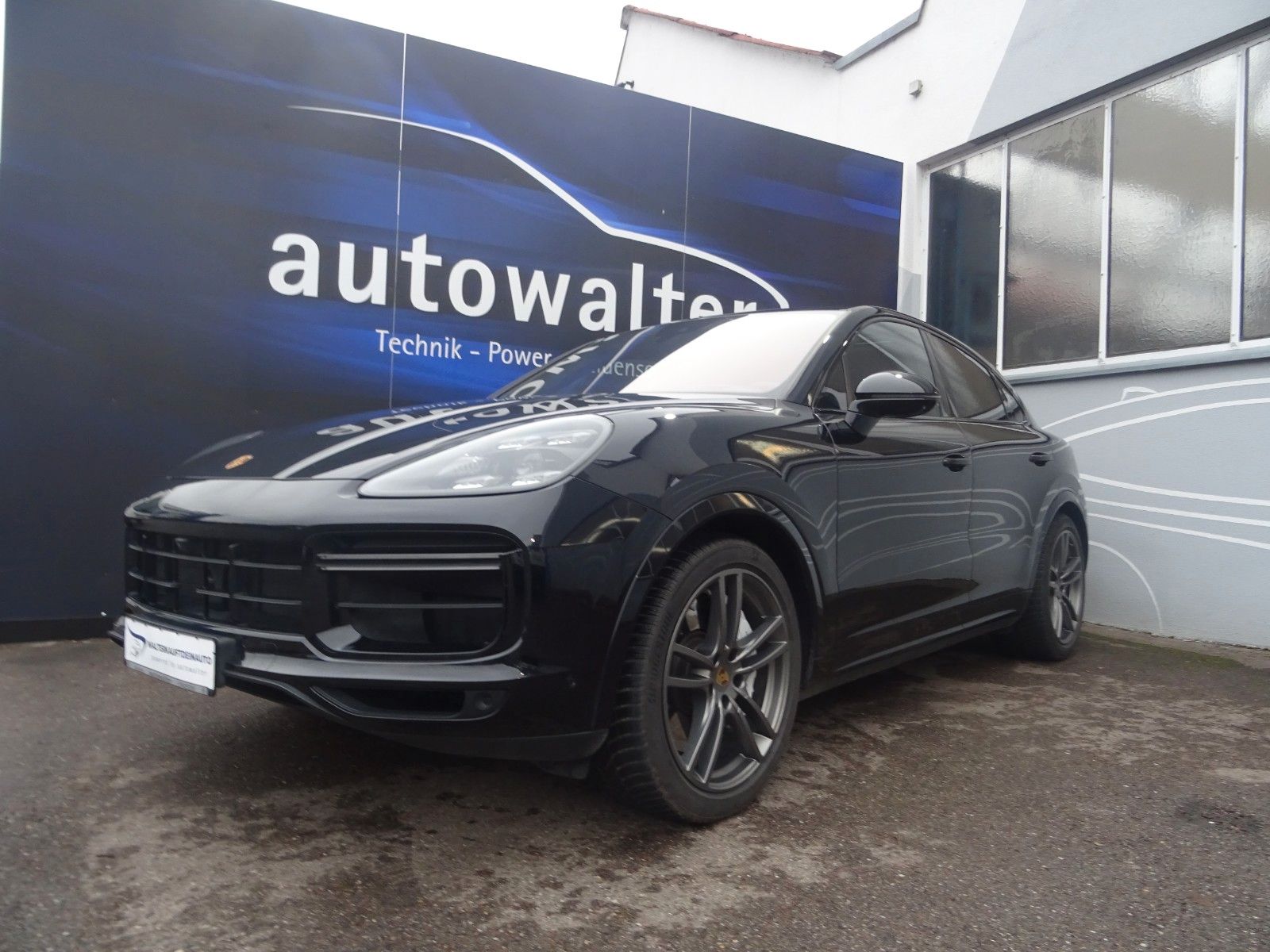 Fahrzeugabbildung Porsche Cayenne Coupe Turbo