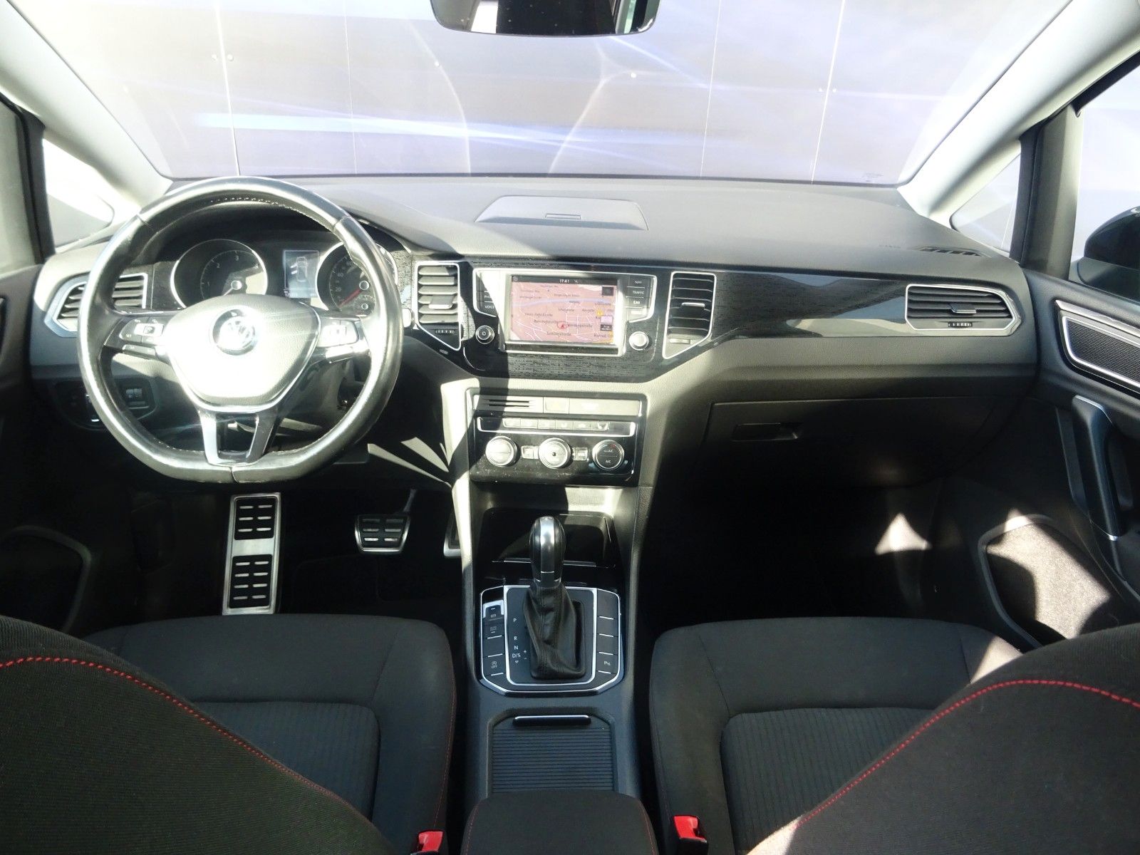 Fahrzeugabbildung Volkswagen Golf Sportsvan VII Sound BMT/Start-Stopp