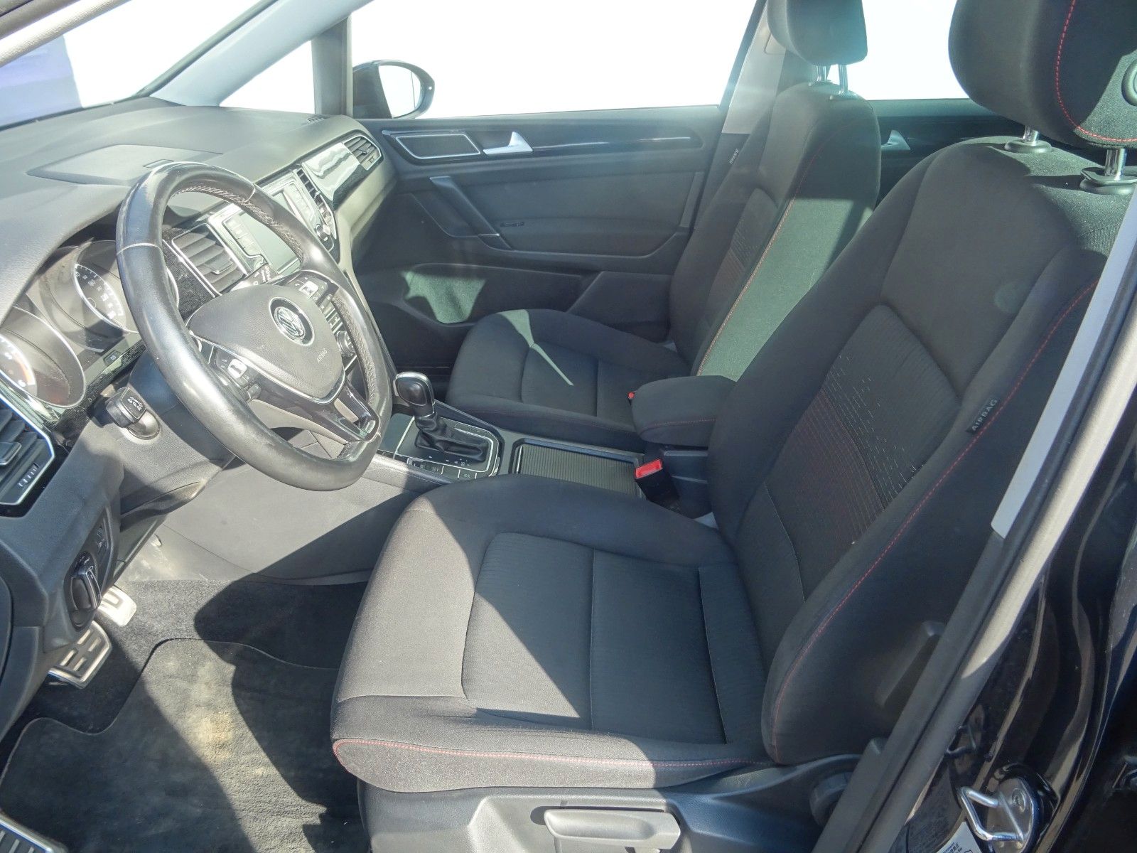 Fahrzeugabbildung Volkswagen Golf Sportsvan VII Sound BMT/Start-Stopp