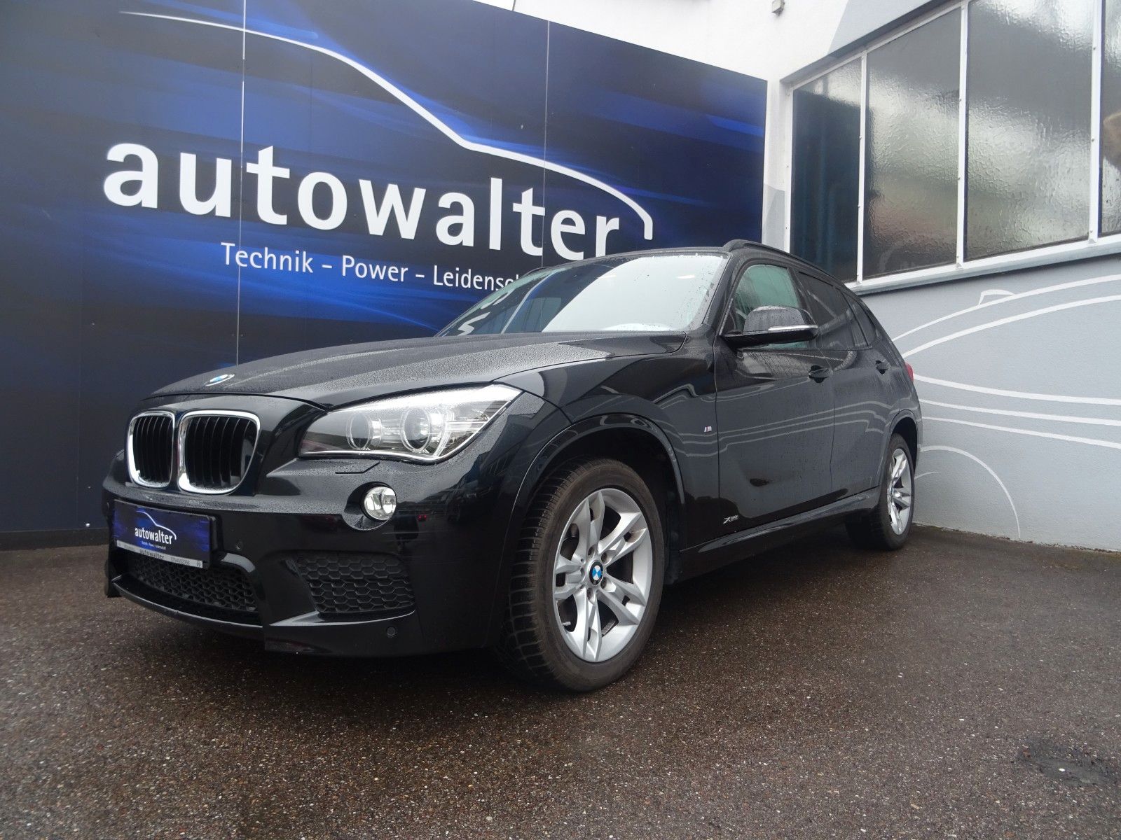 Fahrzeugabbildung BMW X1 Baureihe X1 20 i xDrive M Sport