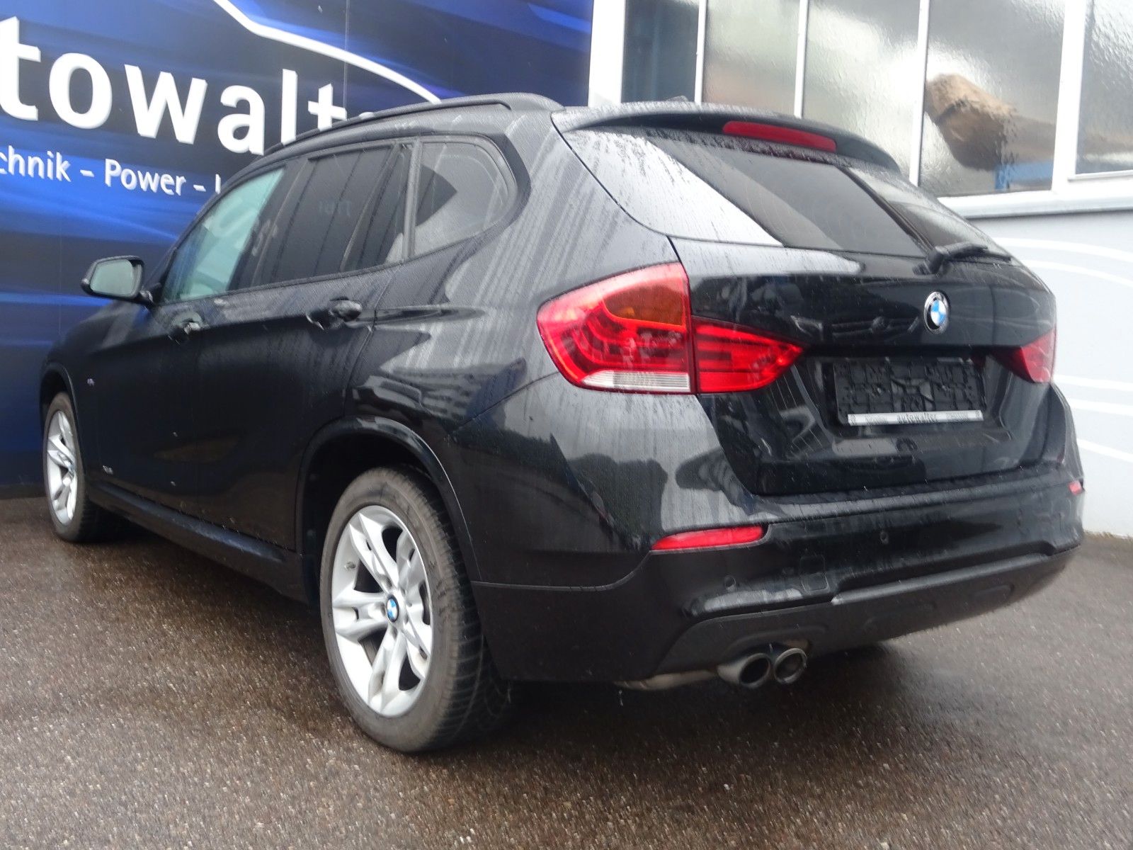Fahrzeugabbildung BMW X1 Baureihe X1 20 i xDrive M Sport
