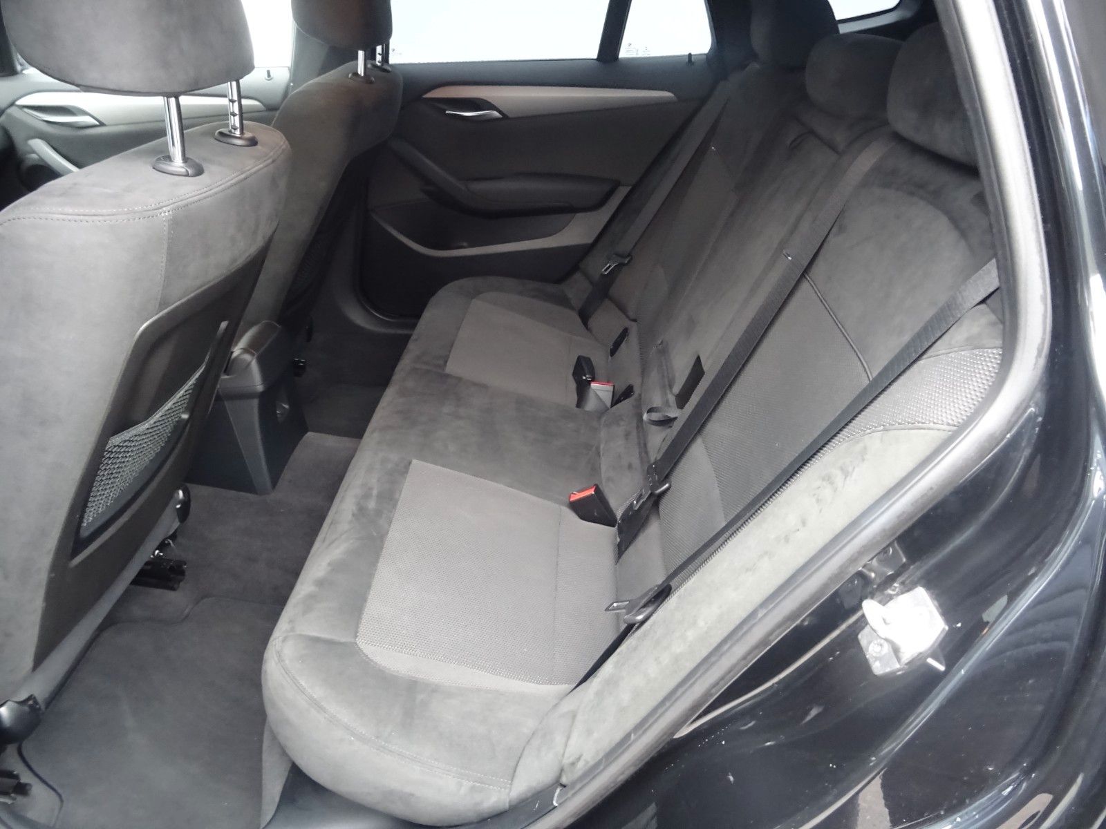 Fahrzeugabbildung BMW X1 Baureihe X1 20 i xDrive M Sport