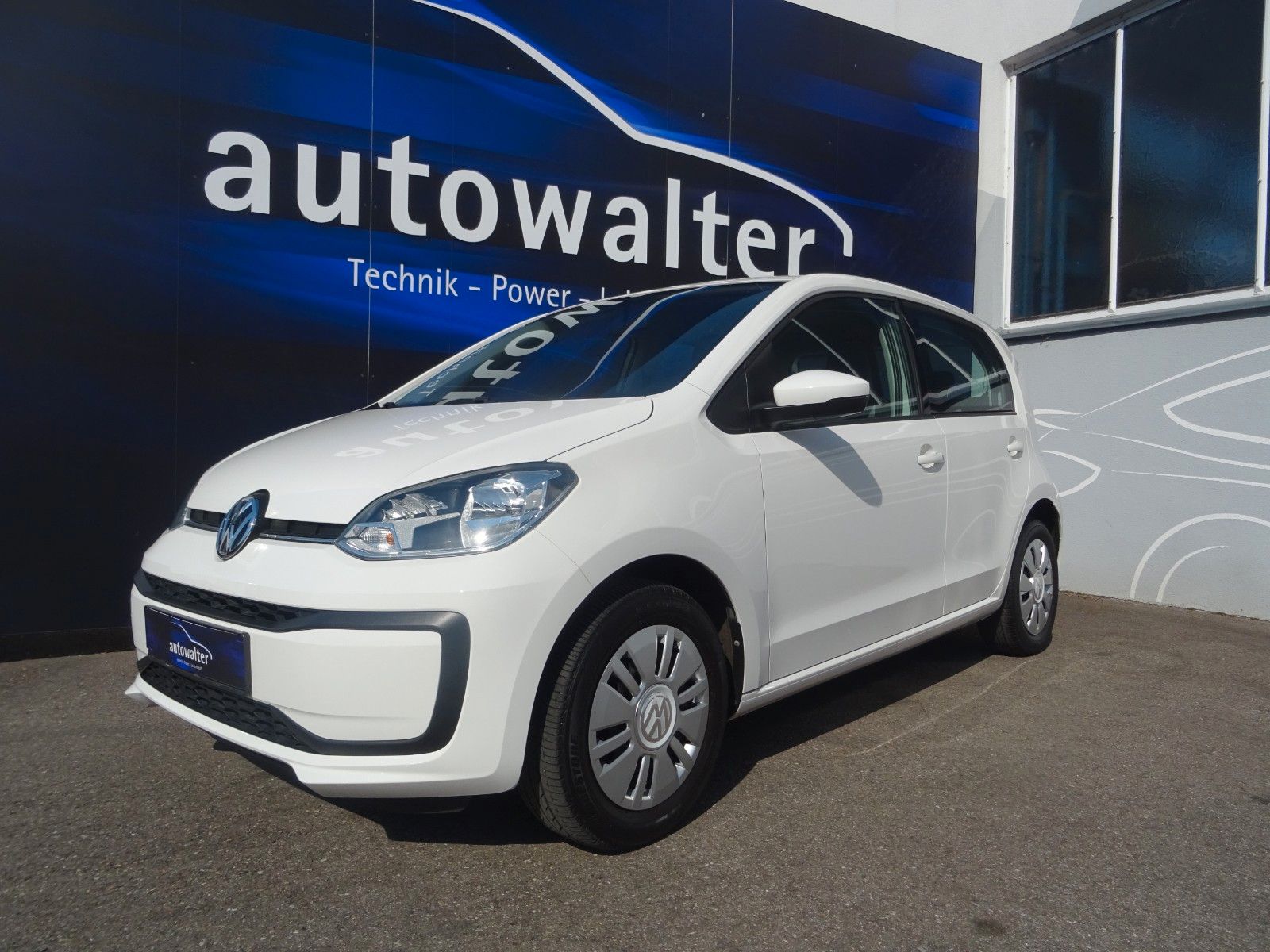 Volkswagen up! move up!