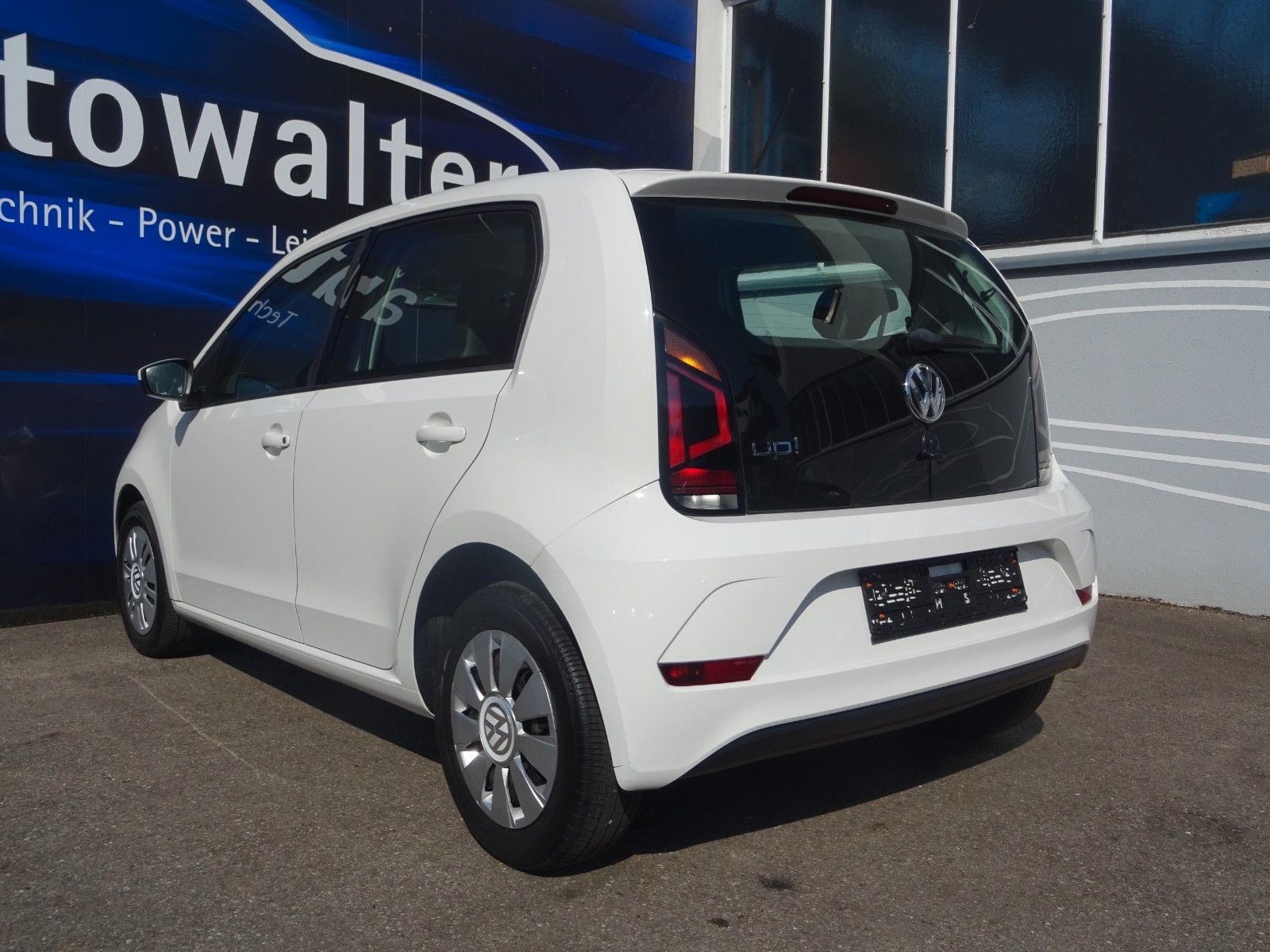 Fahrzeugabbildung Volkswagen up! move up!