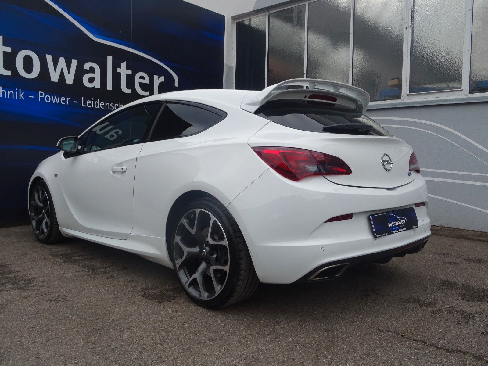 Fahrzeugabbildung Opel Astra J GTC OPC