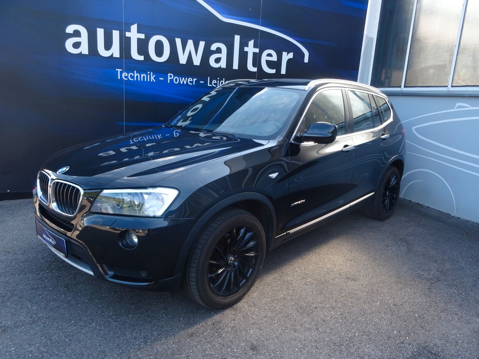 Fahrzeugabbildung BMW X3 Baureihe X3 xDrive 20 d