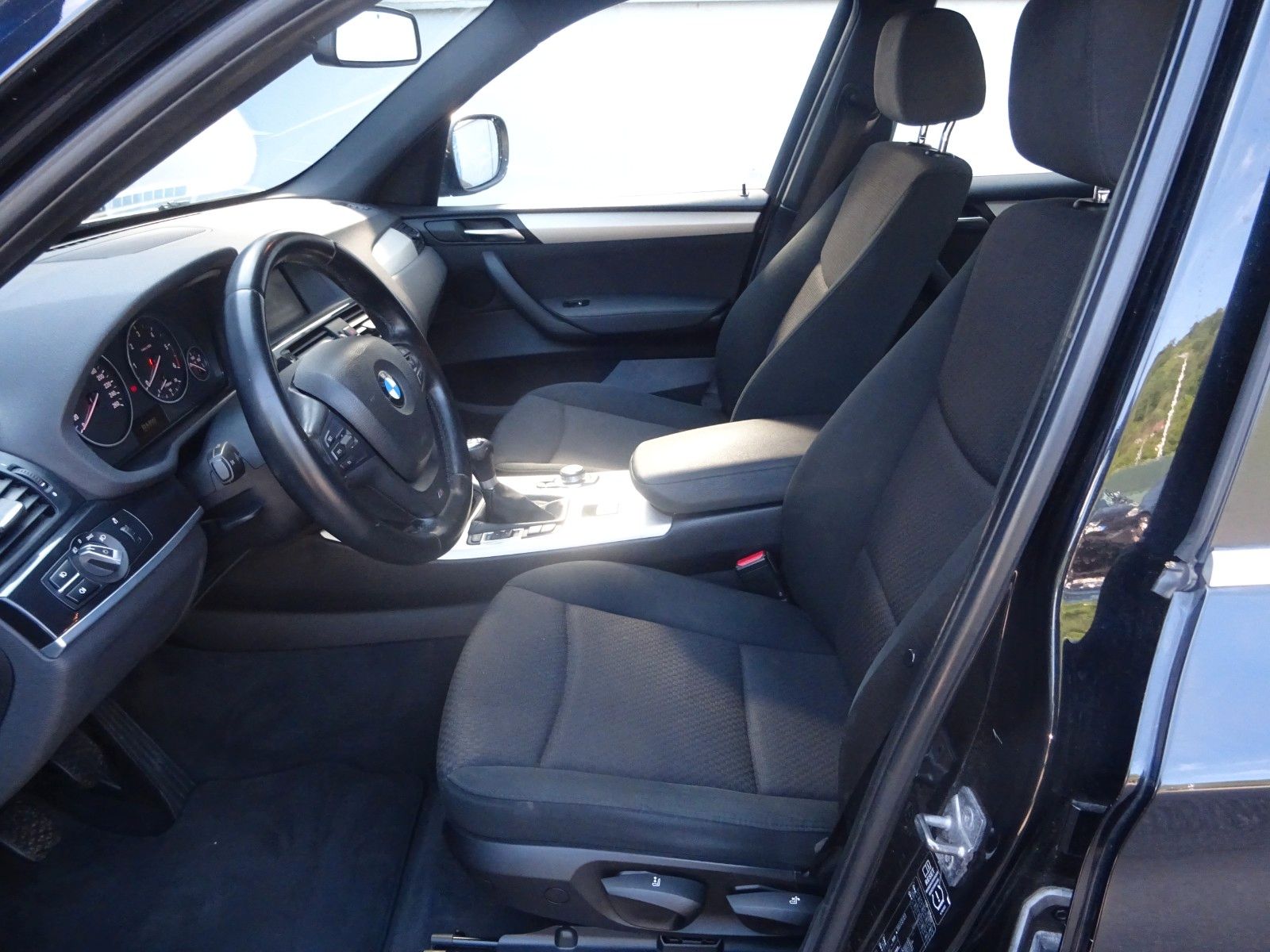 Fahrzeugabbildung BMW X3 Baureihe X3 xDrive 20 d