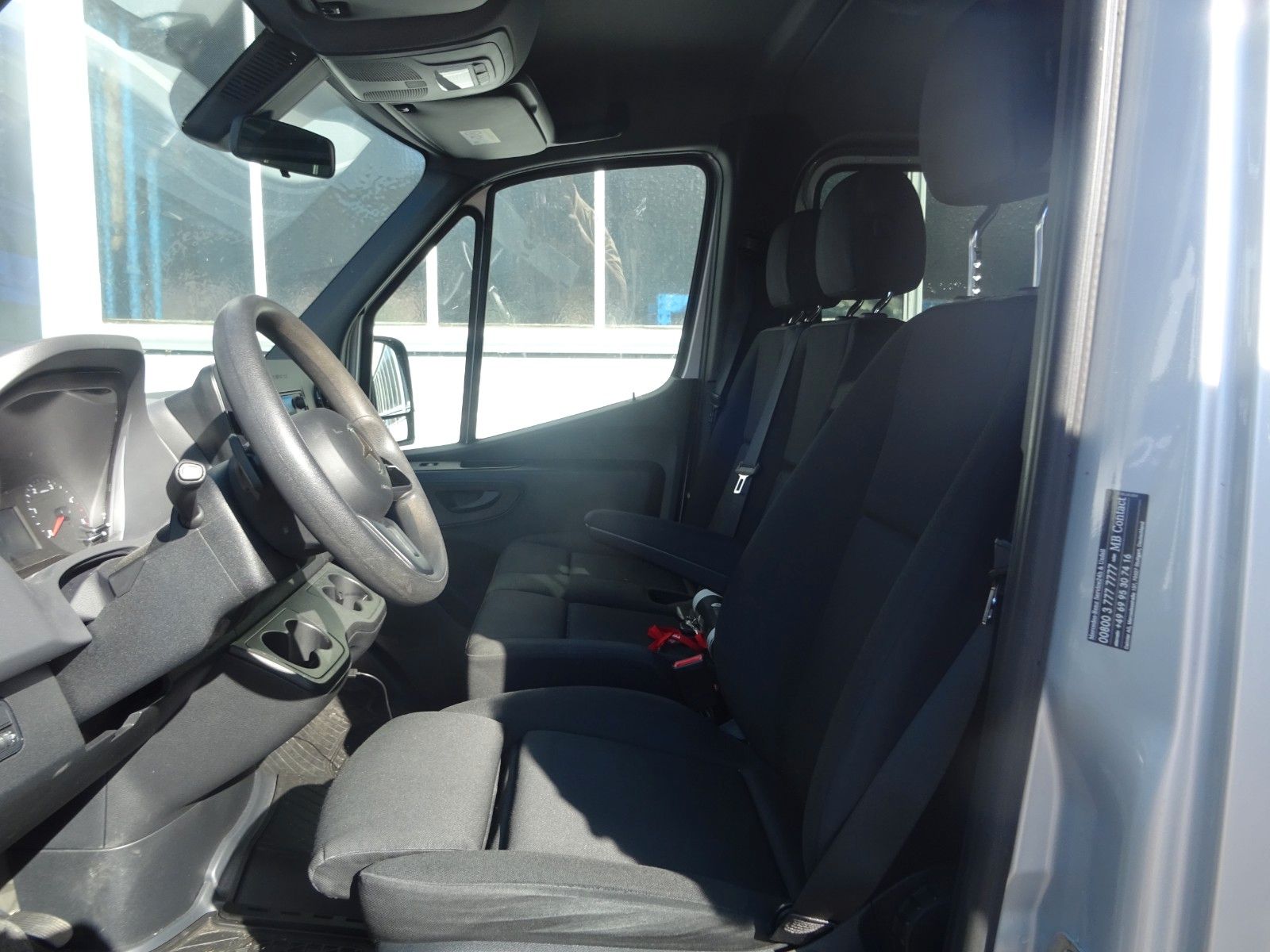 Fahrzeugabbildung Mercedes-Benz Sprinter III Tourer RWD 211/214/216 CDI 9 Sitzer