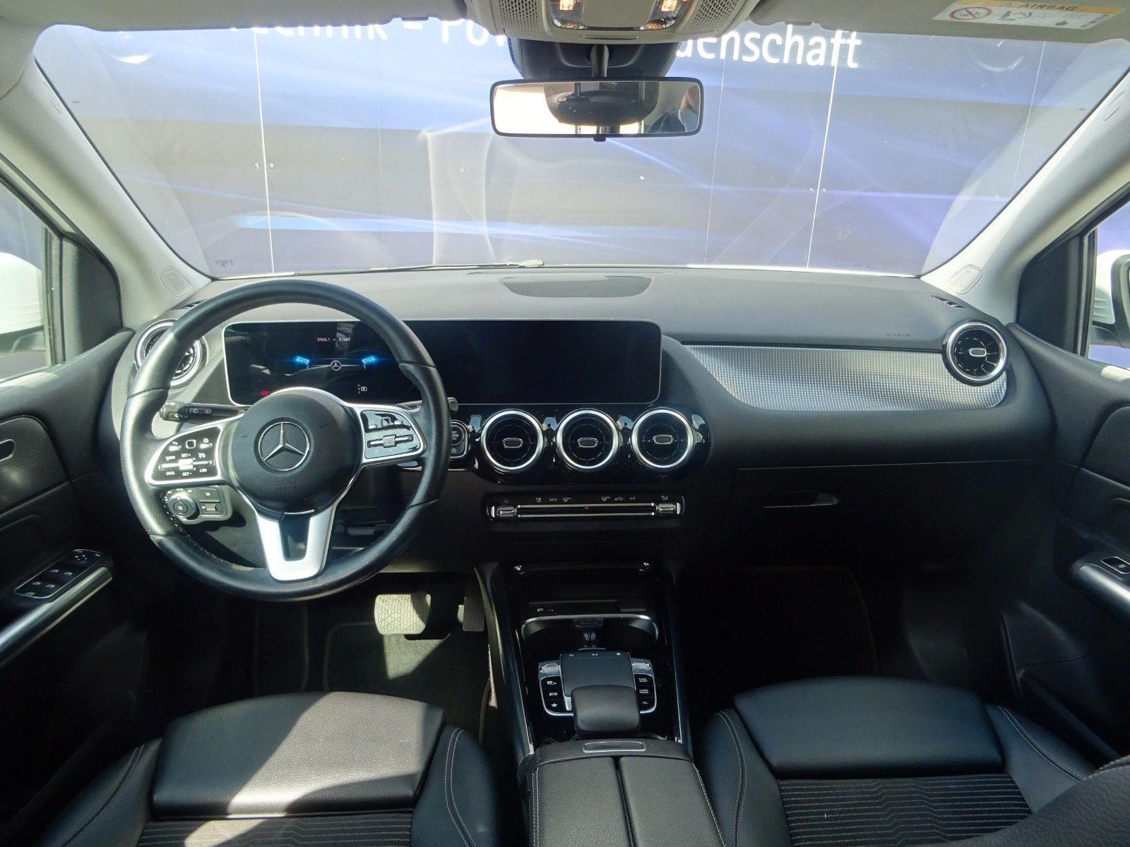 Fahrzeugabbildung Mercedes-Benz B 180 B -Klasse B 180