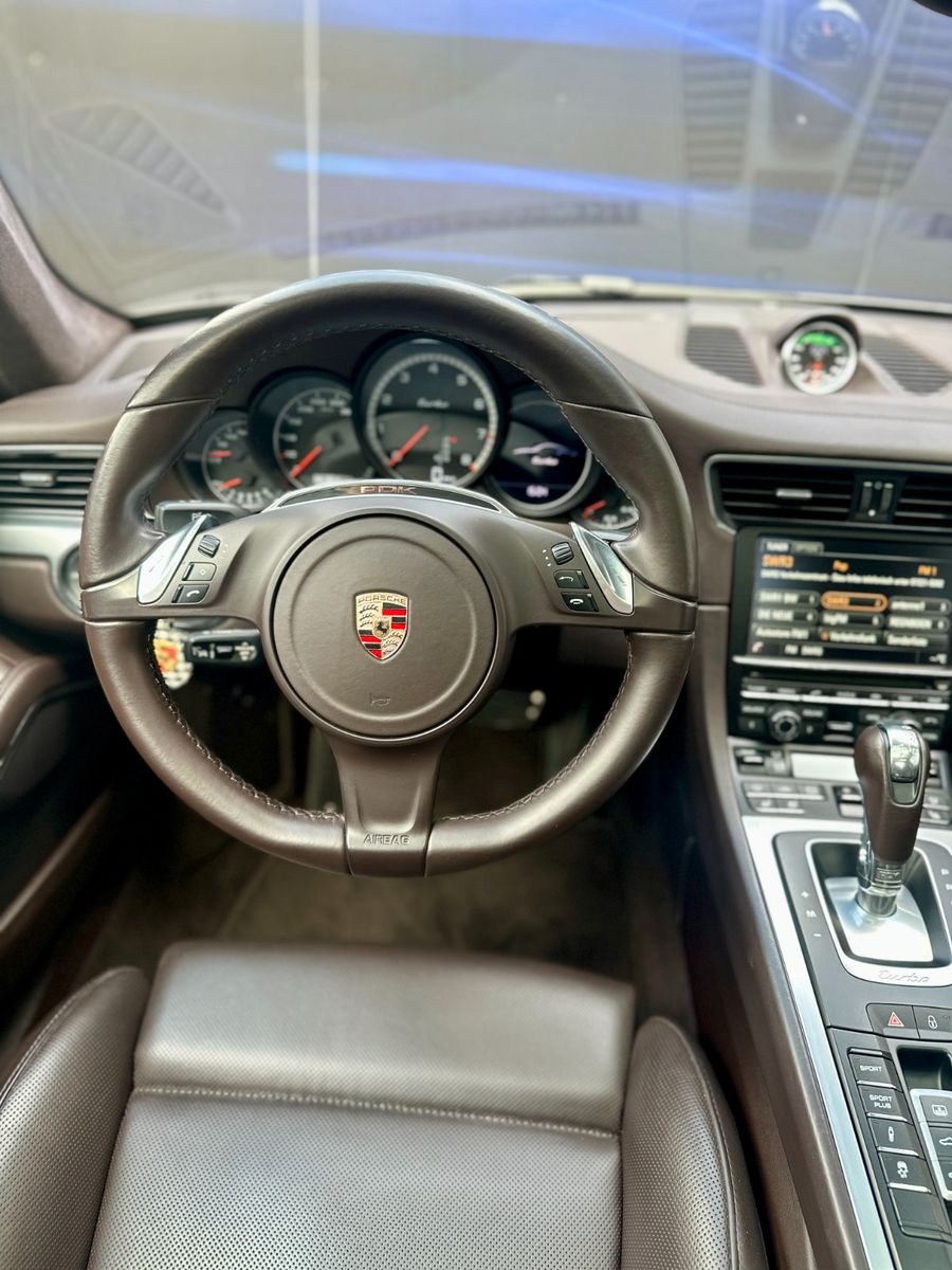 Fahrzeugabbildung Porsche 991 Turbo- Vollausstattung - Approved  bis 03/26