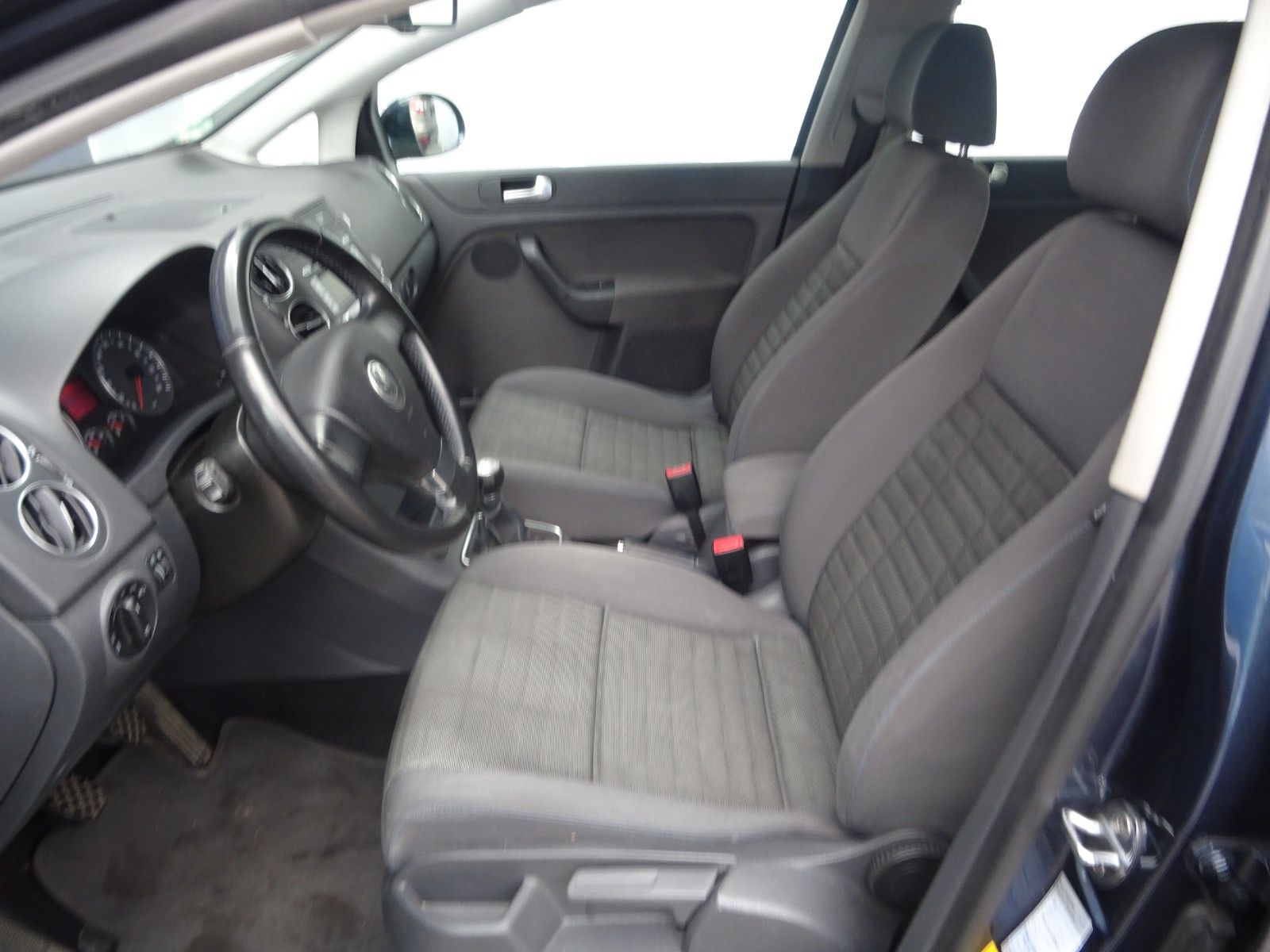 Fahrzeugabbildung Volkswagen Golf Plus V Tour