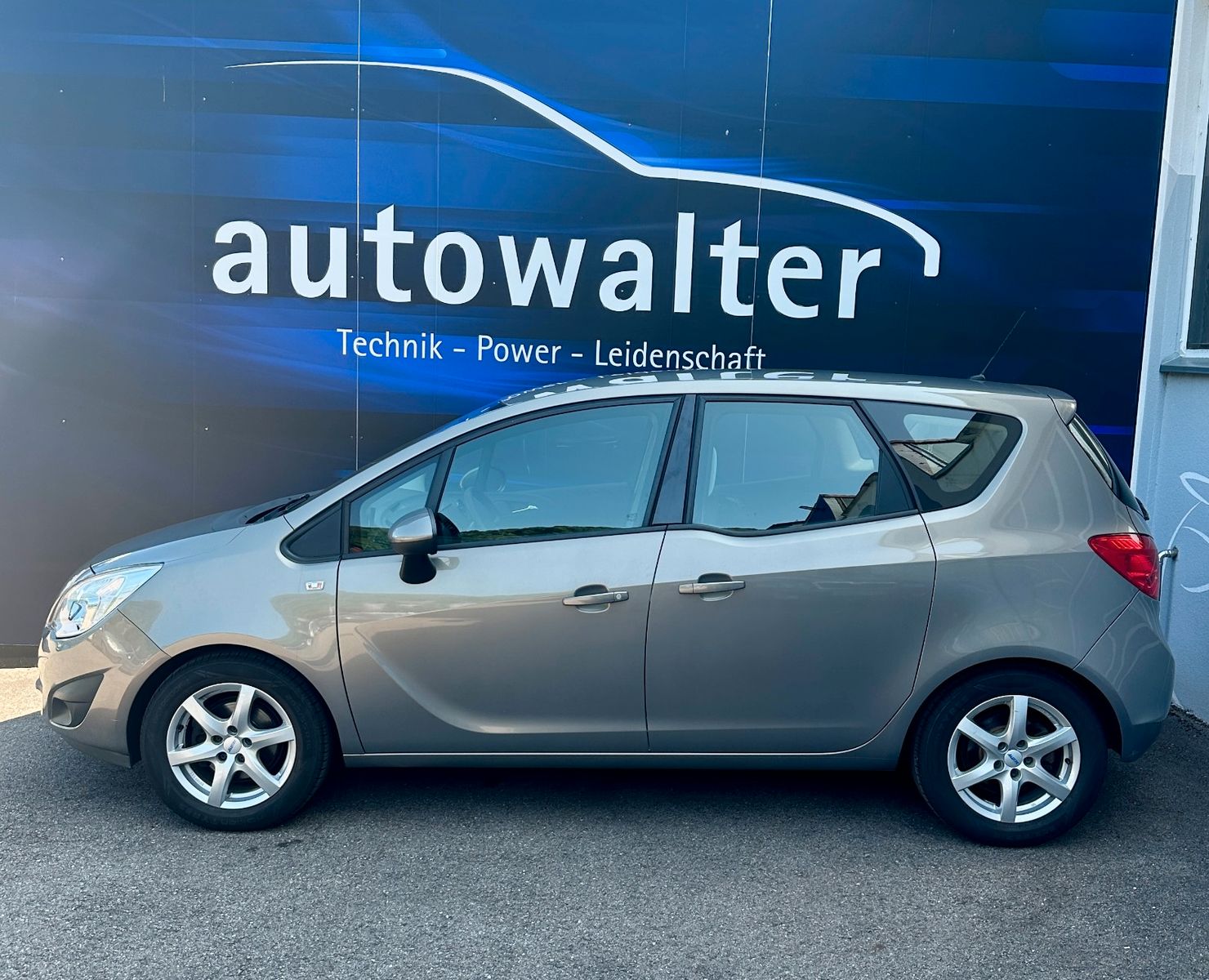 Fahrzeugabbildung Opel Meriva B Edition