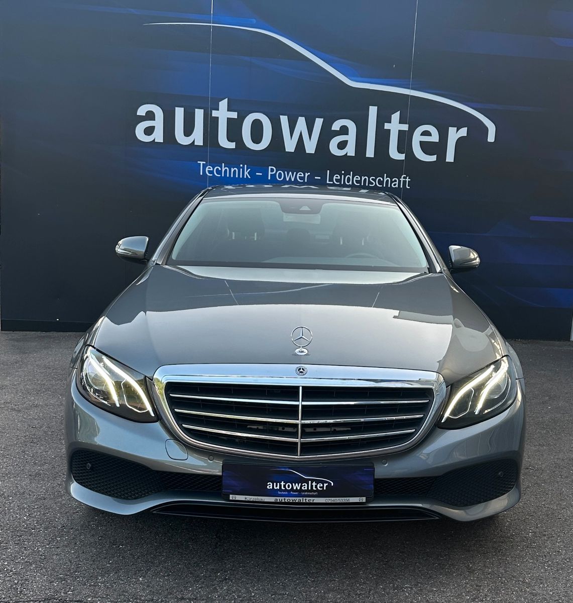 Fahrzeugabbildung Mercedes-Benz E 200 -LED-Rückfahr-großer Service neu-TOP