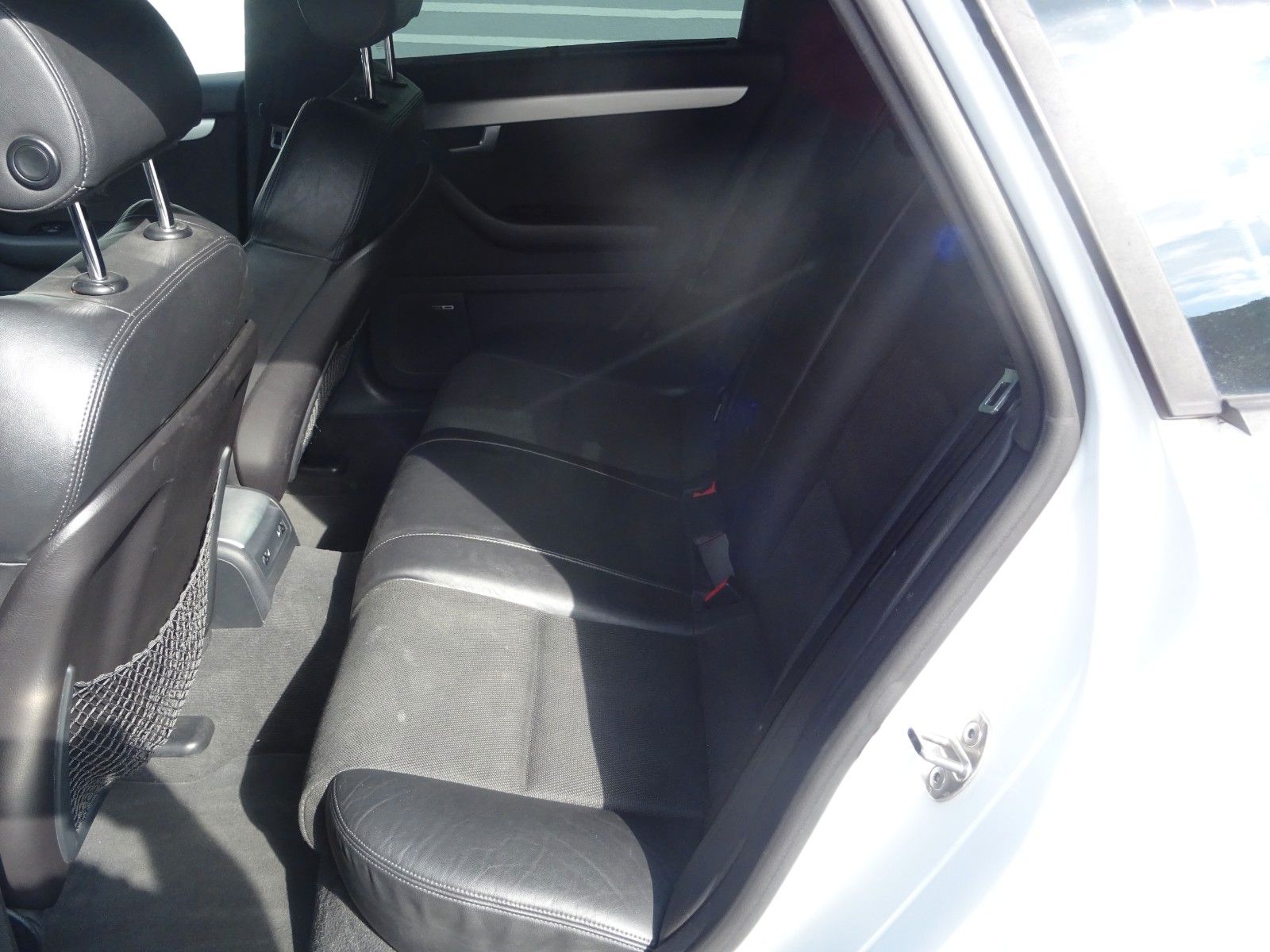 Fahrzeugabbildung Audi A4 Avant 3.0 TDI quattro S line