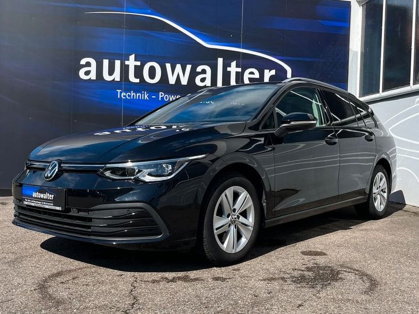 Volkswagen Golf VIII Variant Life