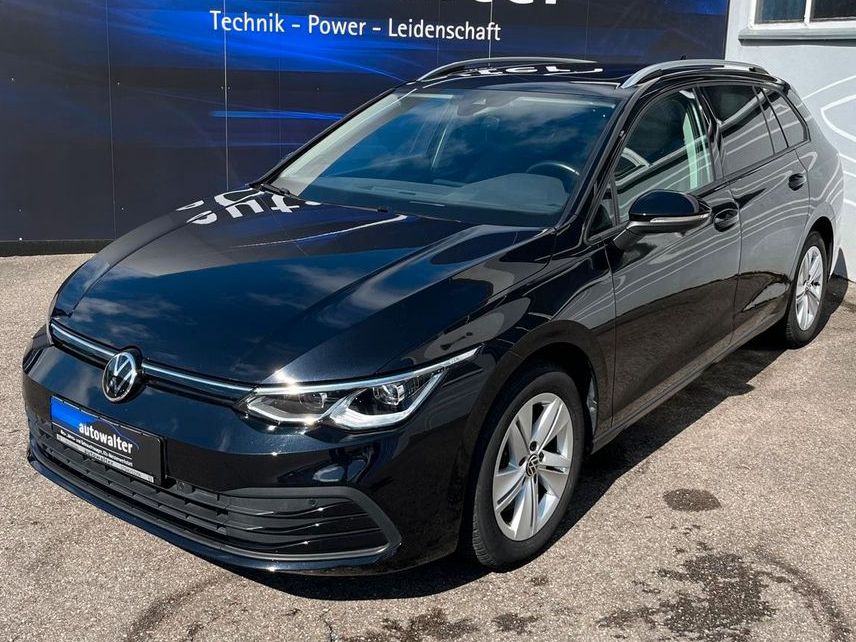 Fahrzeugabbildung Volkswagen Golf VIII Variant Life