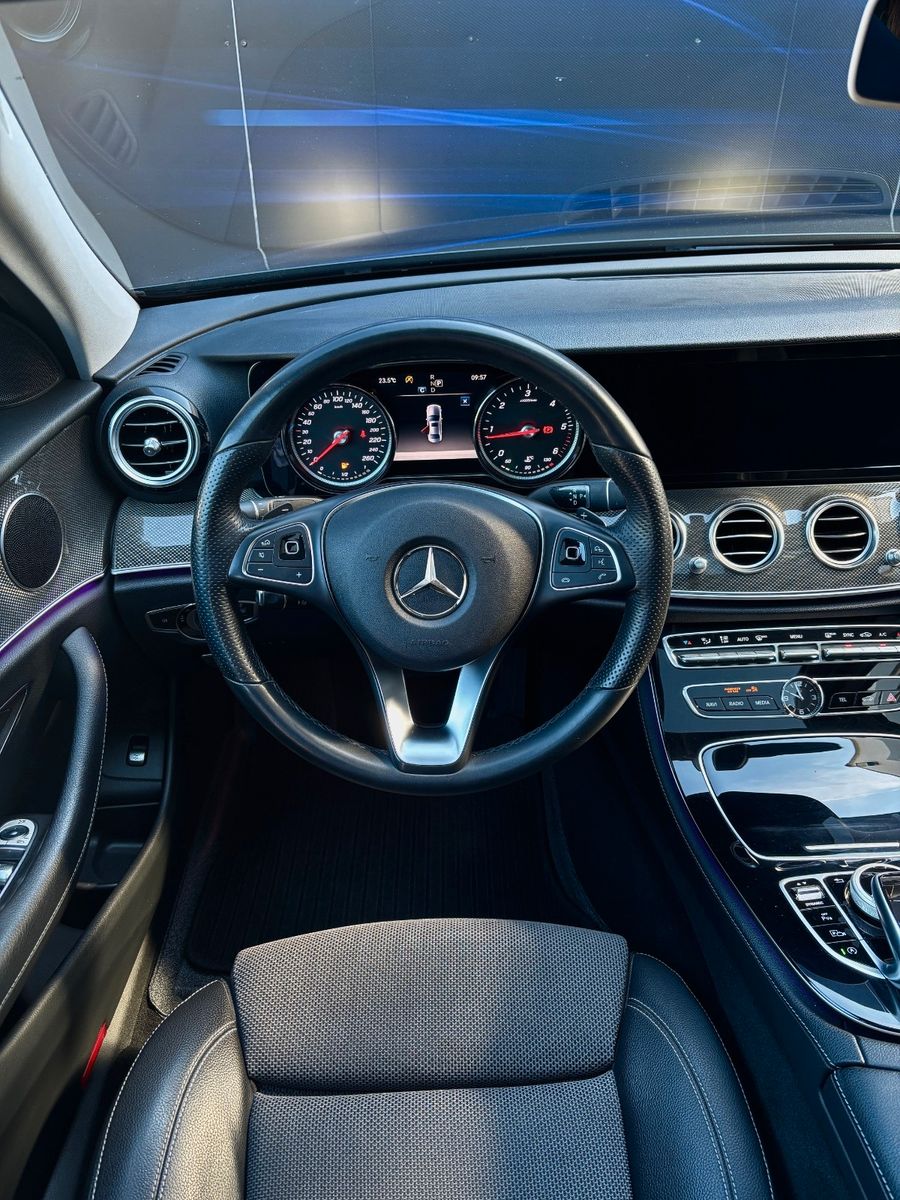 Fahrzeugabbildung Mercedes-Benz E 200 E -Klasse - AMG - LED