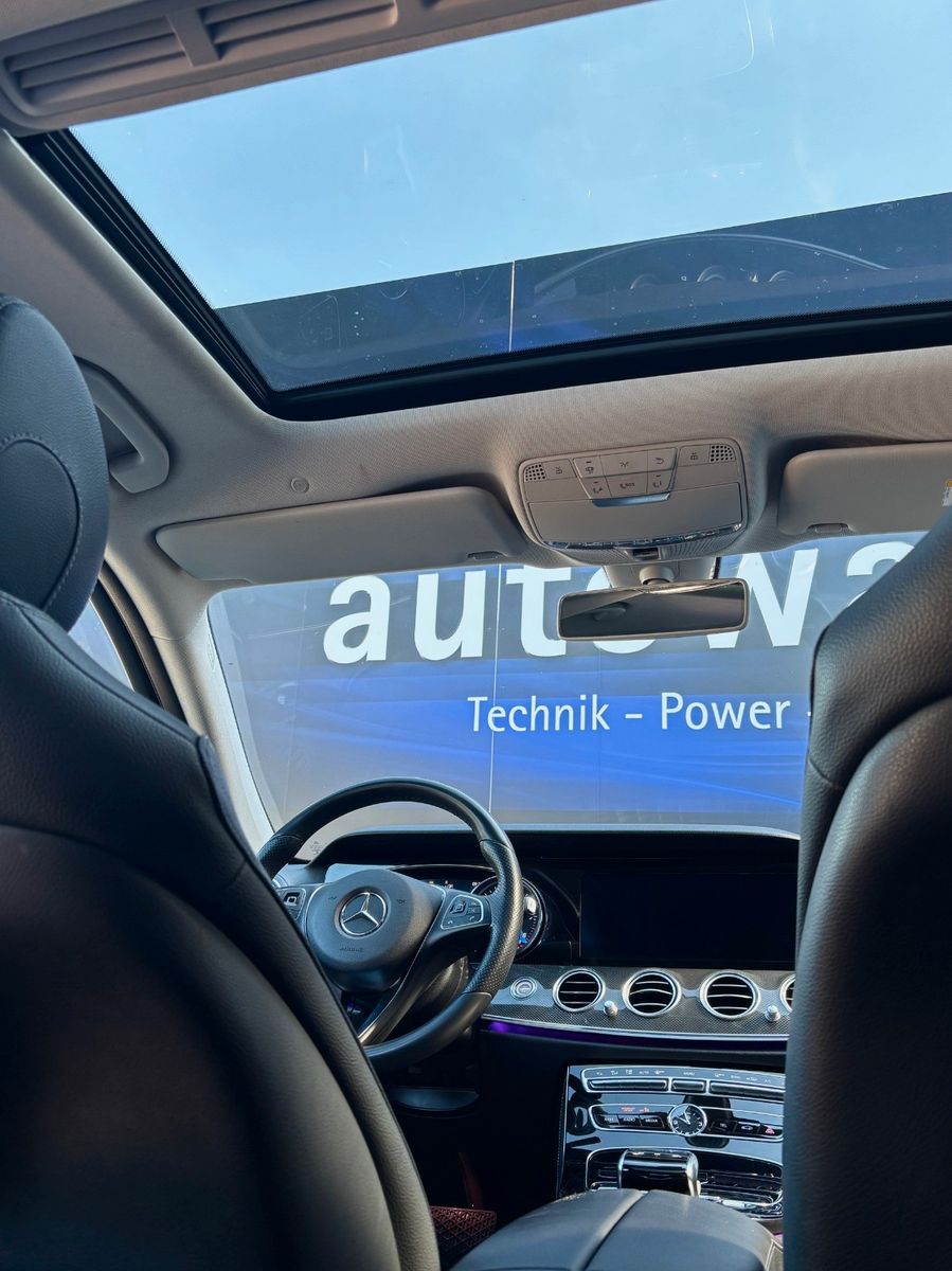 Fahrzeugabbildung Mercedes-Benz E 200 E -Klasse - AMG - LED