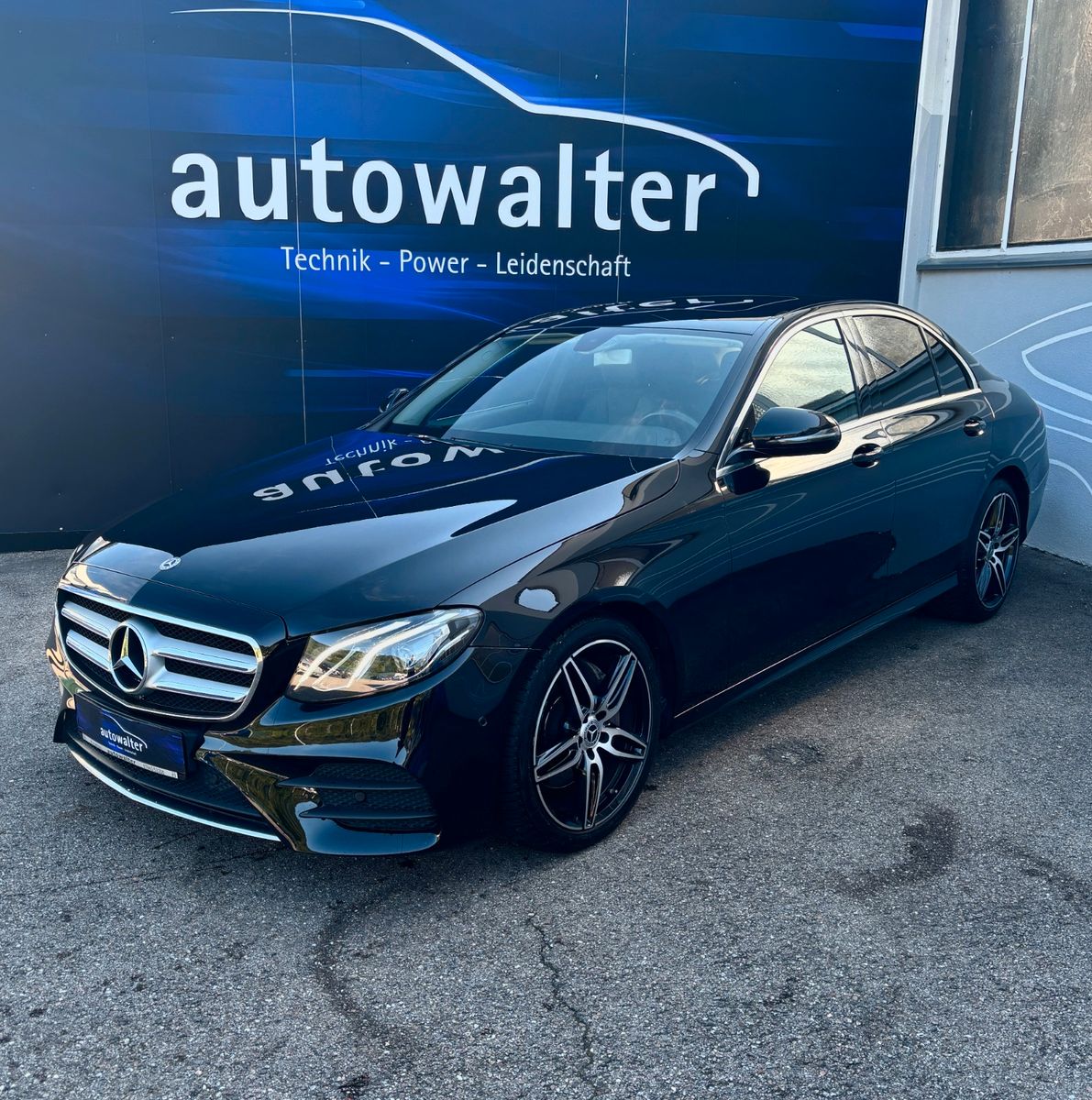 Fahrzeugabbildung Mercedes-Benz E 200 E -Klasse - AMG - LED