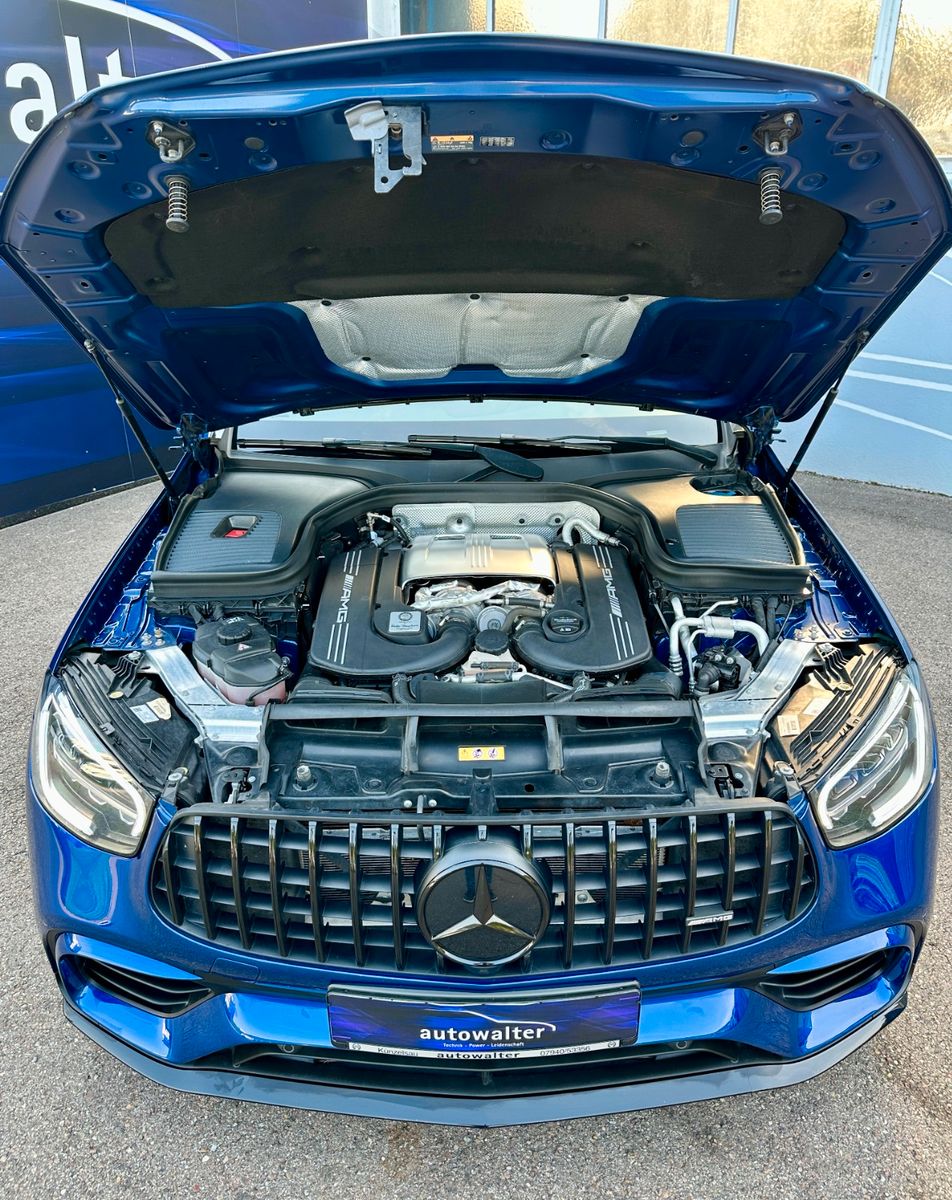 Fahrzeugabbildung Mercedes-Benz GLC 63 AMG -Pano-Aeropaket-Carbon