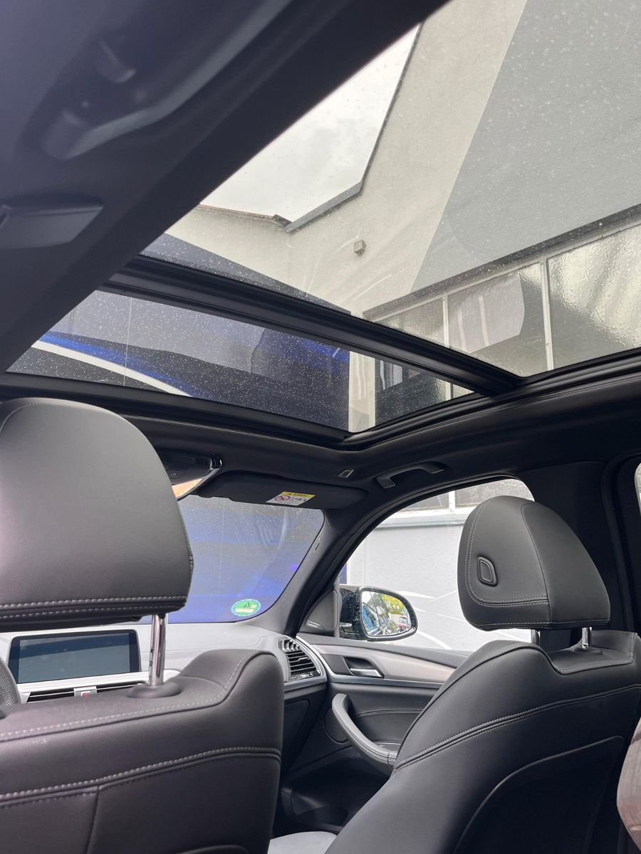 Fahrzeugabbildung BMW X3 Baureihe X3 M40 d,AHK Schwenkbar
