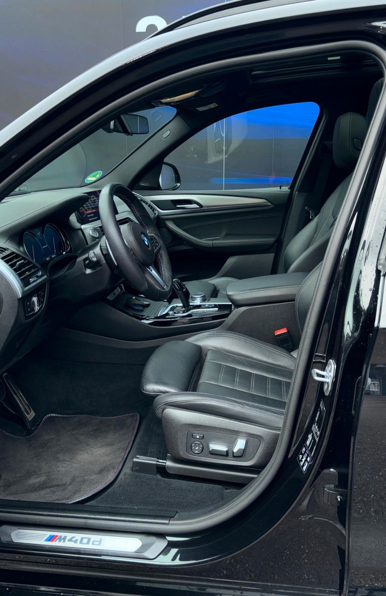 Fahrzeugabbildung BMW X3 Baureihe X3 M40 d,AHK Schwenkbar