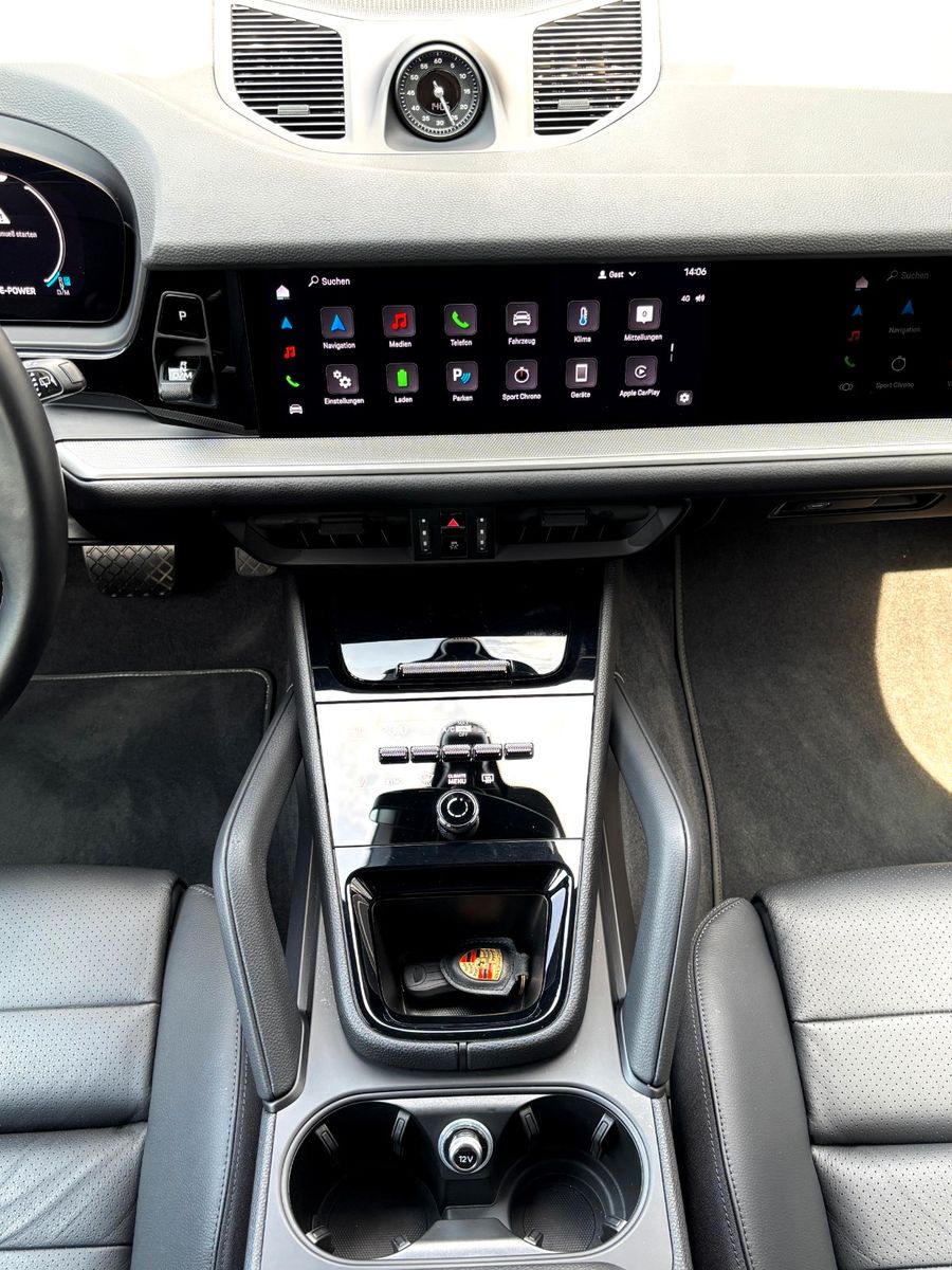 Fahrzeugabbildung Porsche Cayenne E-Hybrid